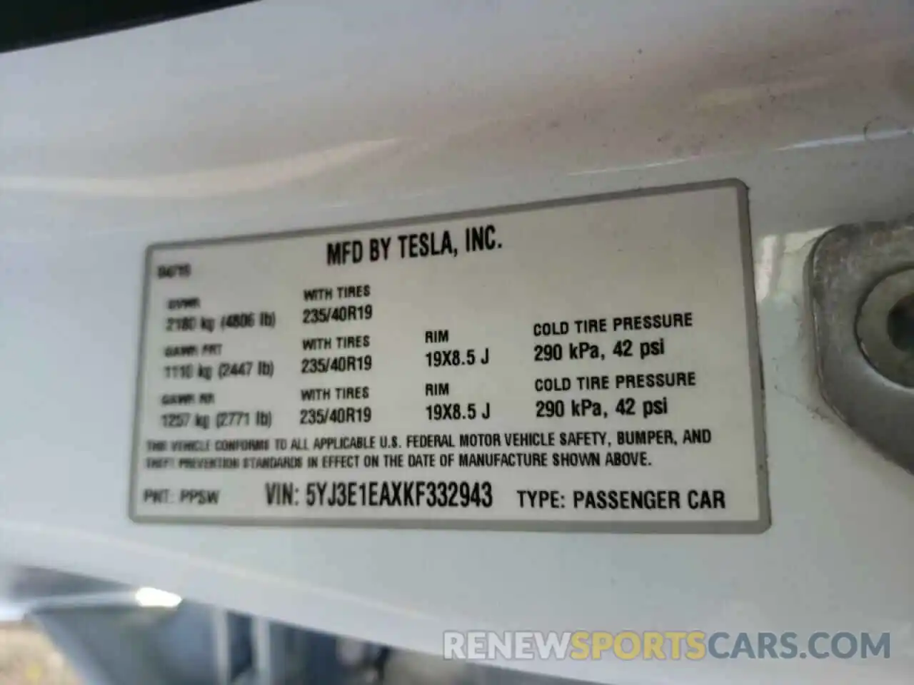 10 Photograph of a damaged car 5YJ3E1EAXKF332943 TESLA MODEL 3 2019