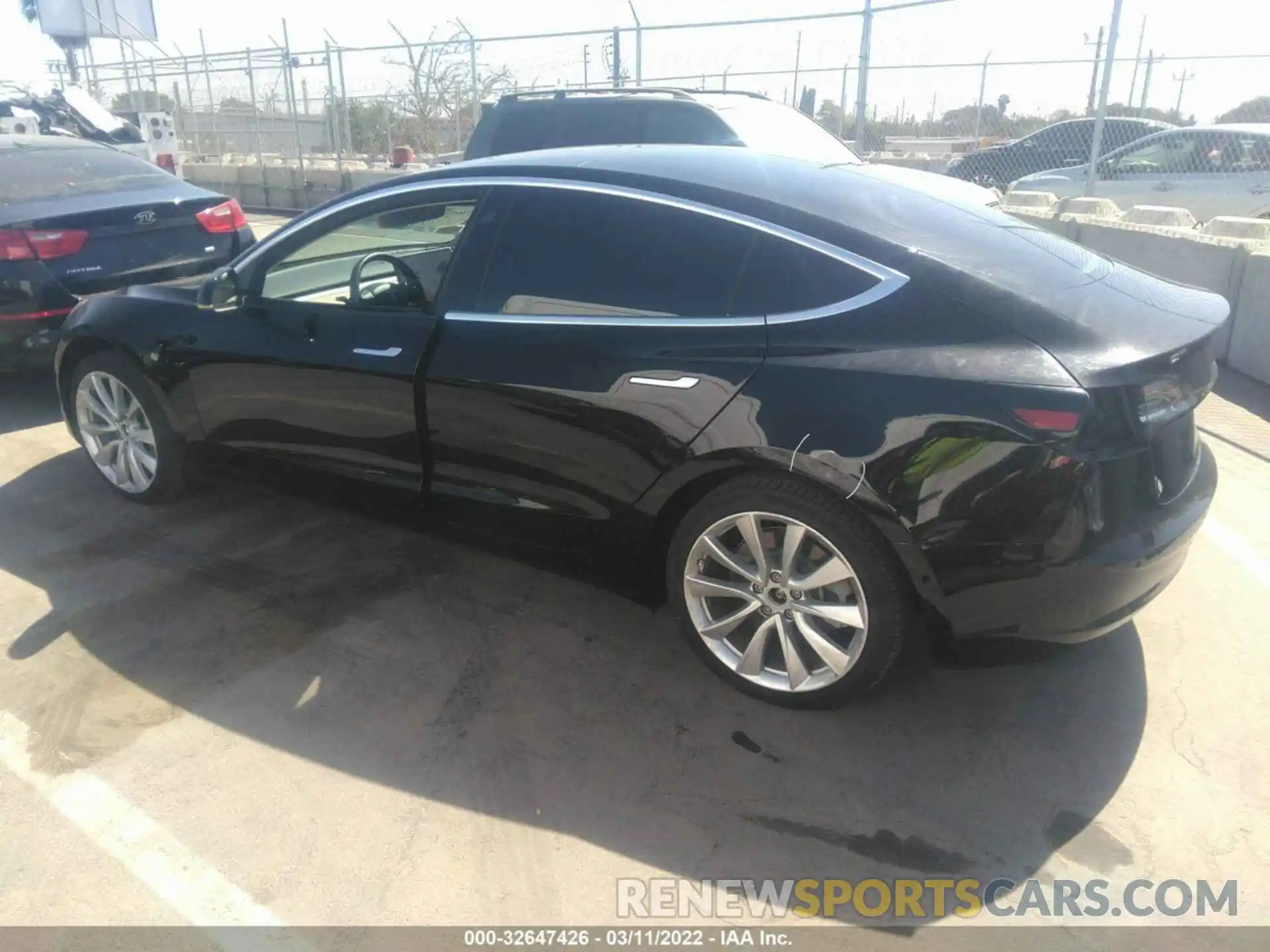 3 Photograph of a damaged car 5YJ3E1EAXKF338435 TESLA MODEL 3 2019