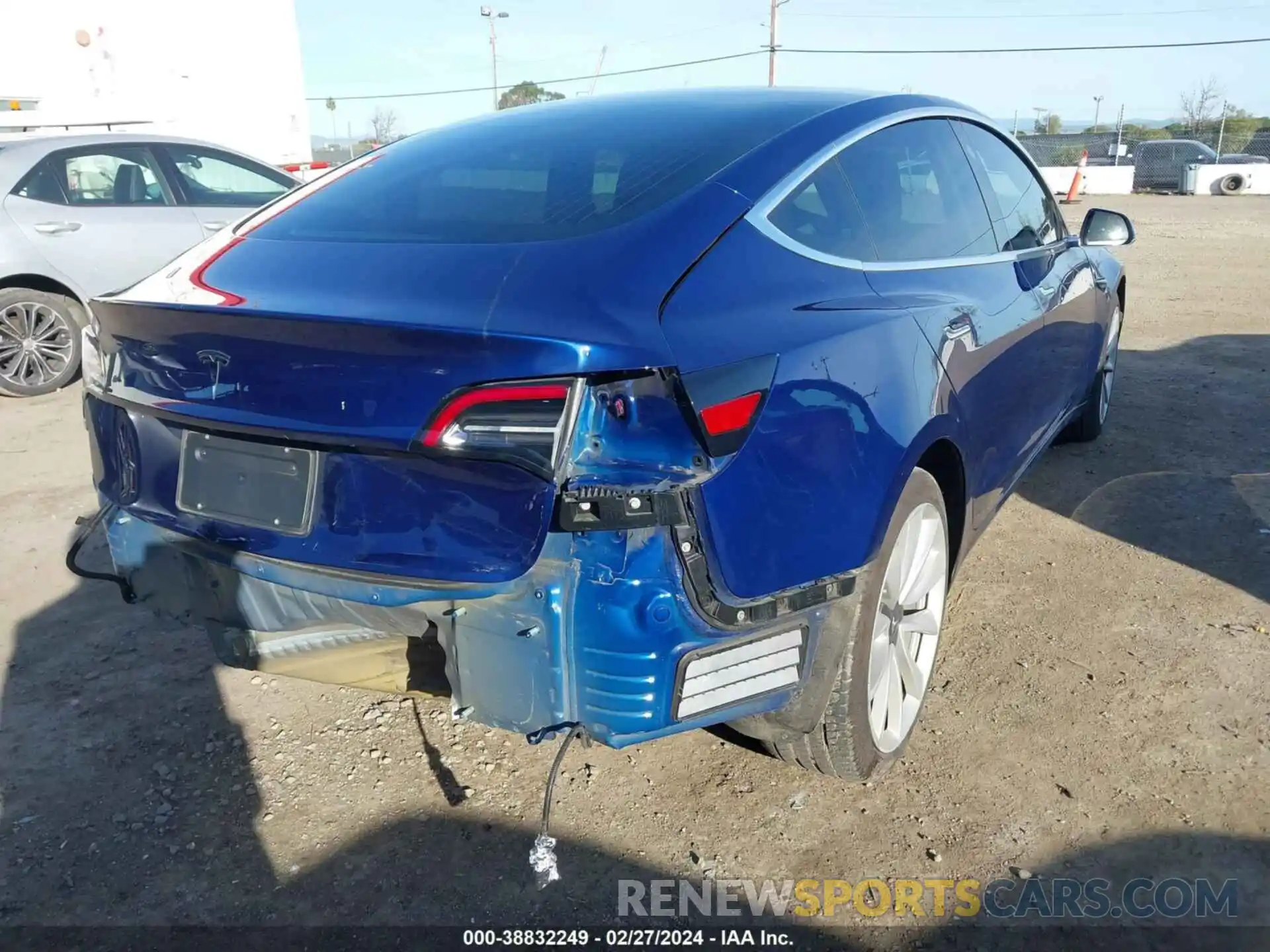 6 Фотография поврежденного автомобиля 5YJ3E1EAXKF357678 TESLA MODEL 3 2019