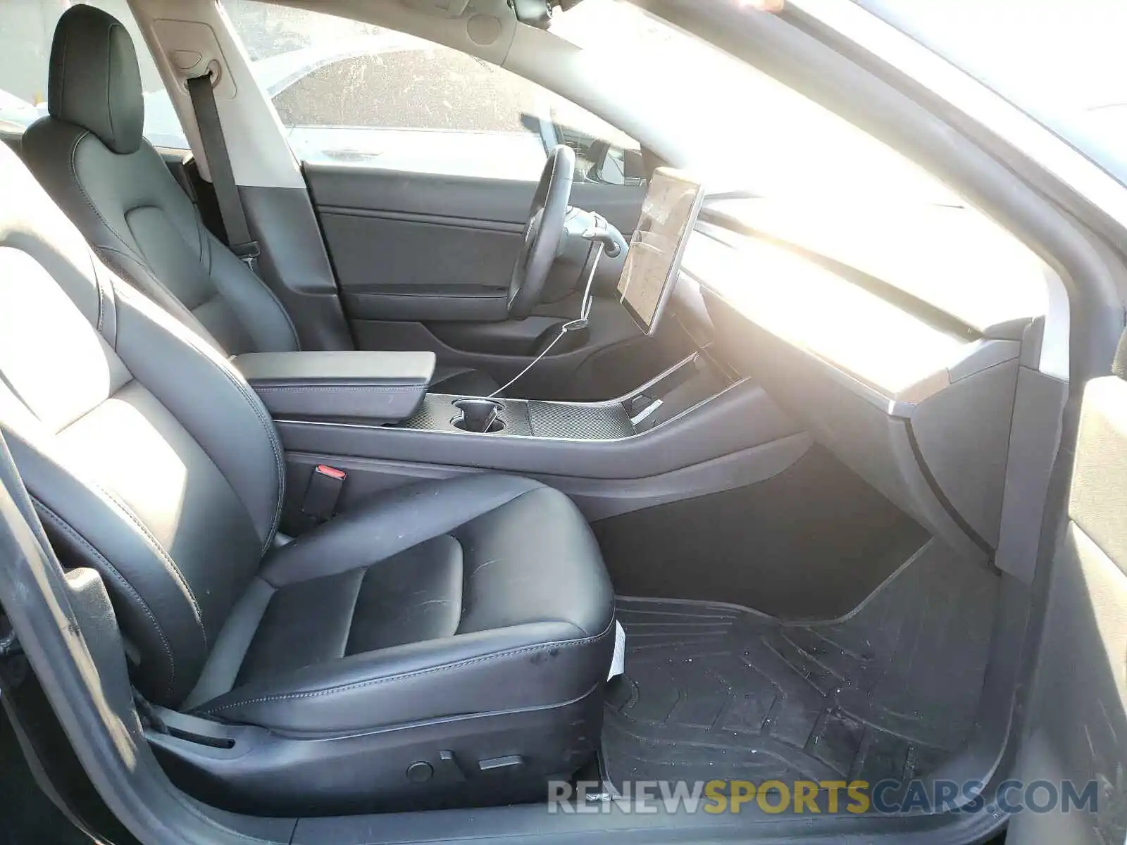 5 Photograph of a damaged car 5YJ3E1EAXKF361908 TESLA MODEL 3 2019