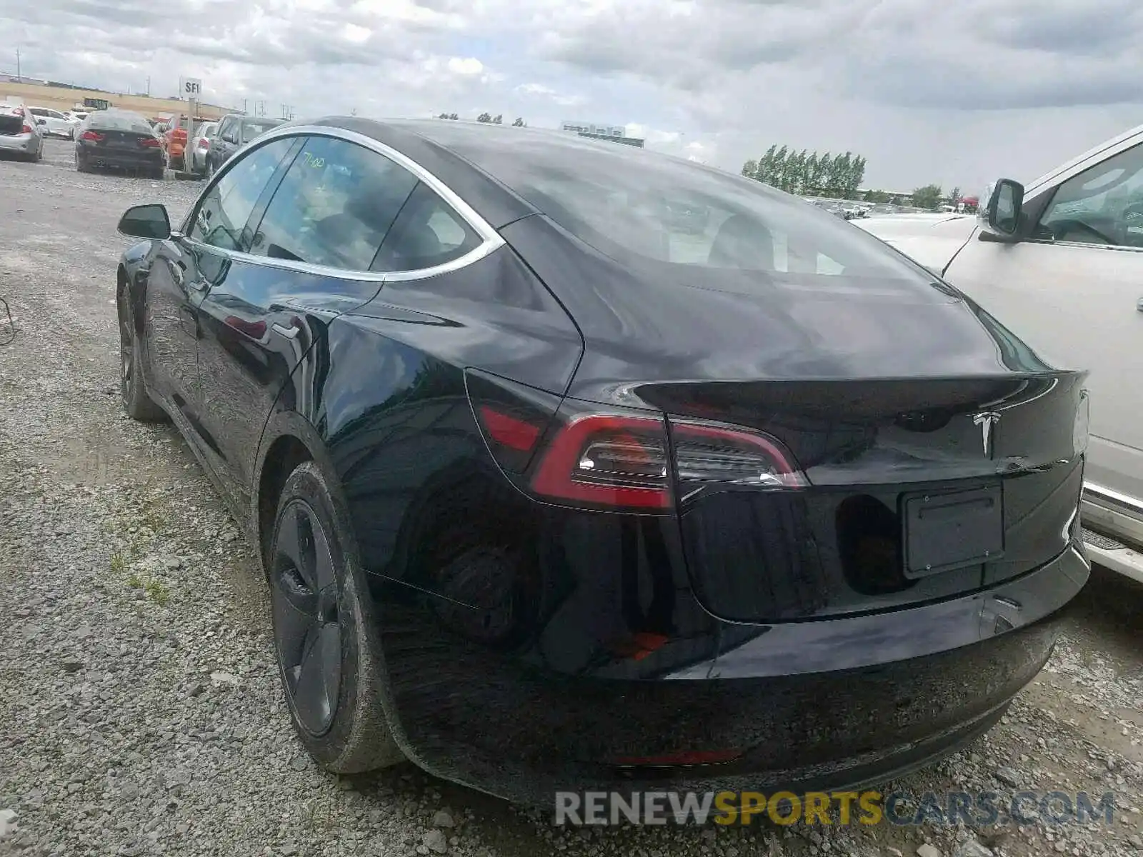 3 Photograph of a damaged car 5YJ3E1EAXKF395086 TESLA MODEL 3 2019