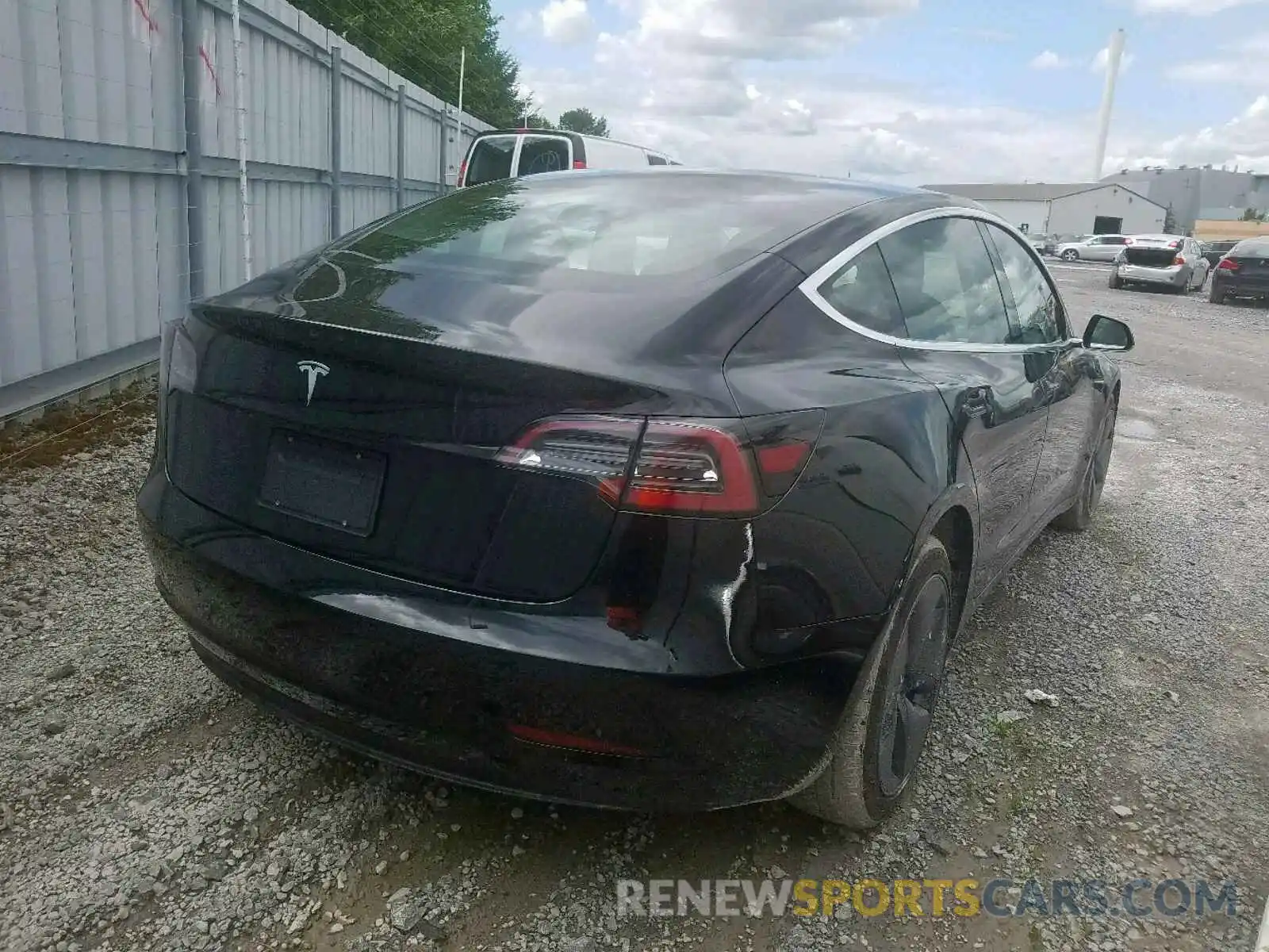 4 Фотография поврежденного автомобиля 5YJ3E1EAXKF395086 TESLA MODEL 3 2019