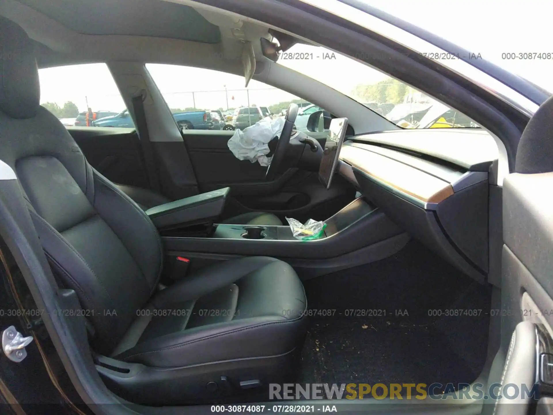 5 Photograph of a damaged car 5YJ3E1EAXKF395489 TESLA MODEL 3 2019