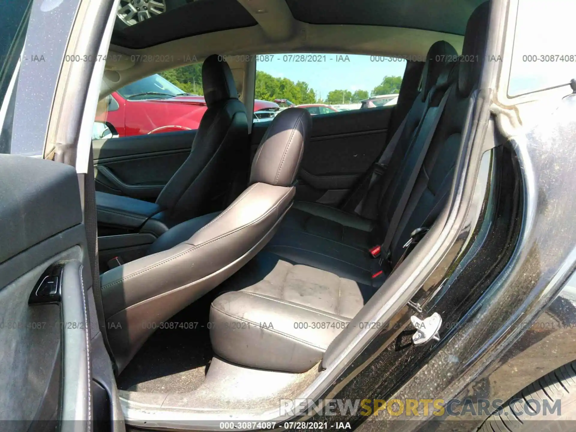 8 Photograph of a damaged car 5YJ3E1EAXKF395489 TESLA MODEL 3 2019