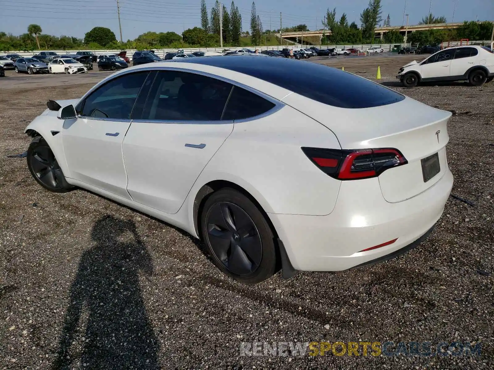 3 Photograph of a damaged car 5YJ3E1EAXKF397145 TESLA MODEL 3 2019