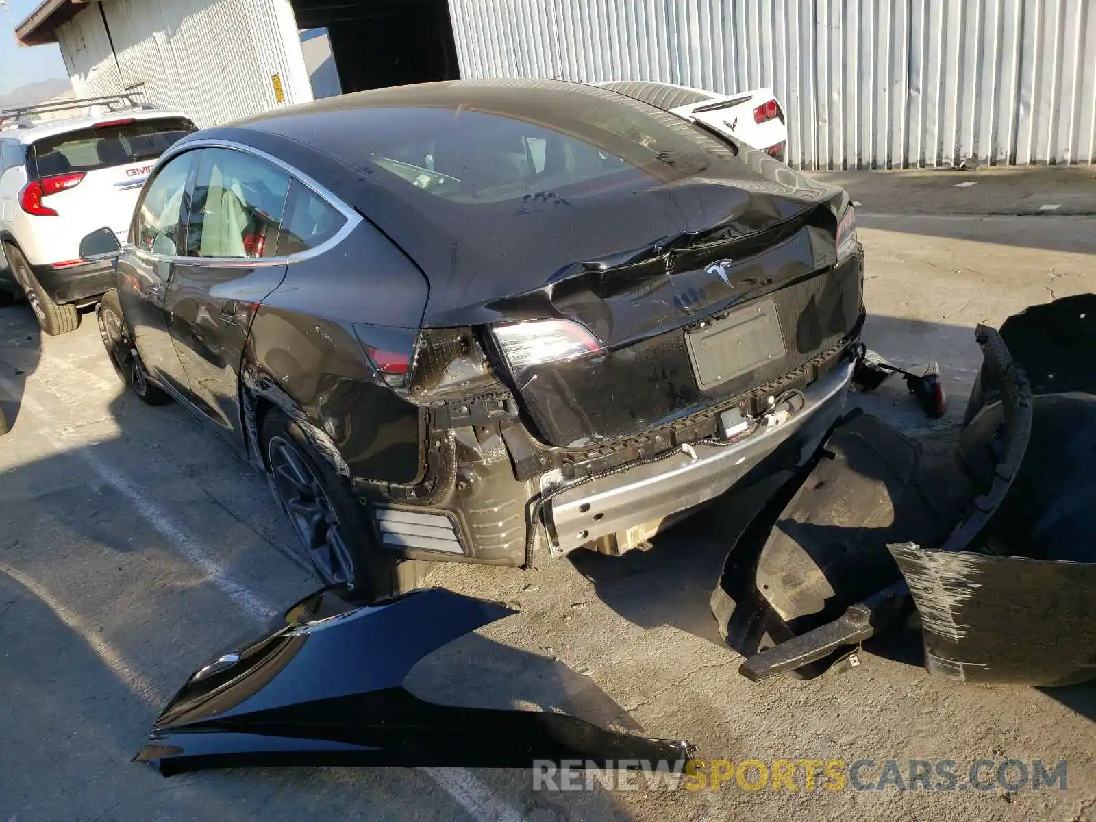 3 Photograph of a damaged car 5YJ3E1EAXKF398568 TESLA MODEL 3 2019