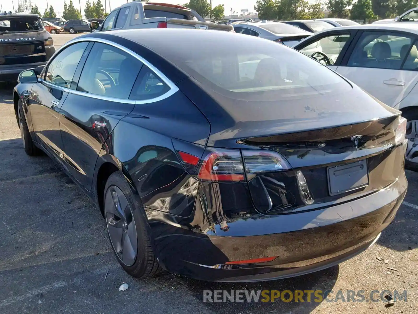 3 Photograph of a damaged car 5YJ3E1EAXKF398828 TESLA MODEL 3 2019