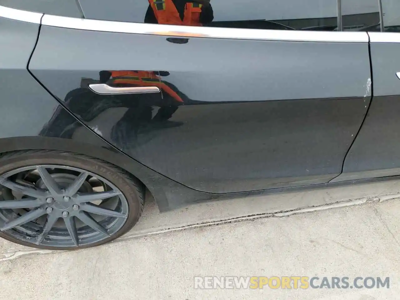 10 Photograph of a damaged car 5YJ3E1EAXKF399154 TESLA MODEL 3 2019