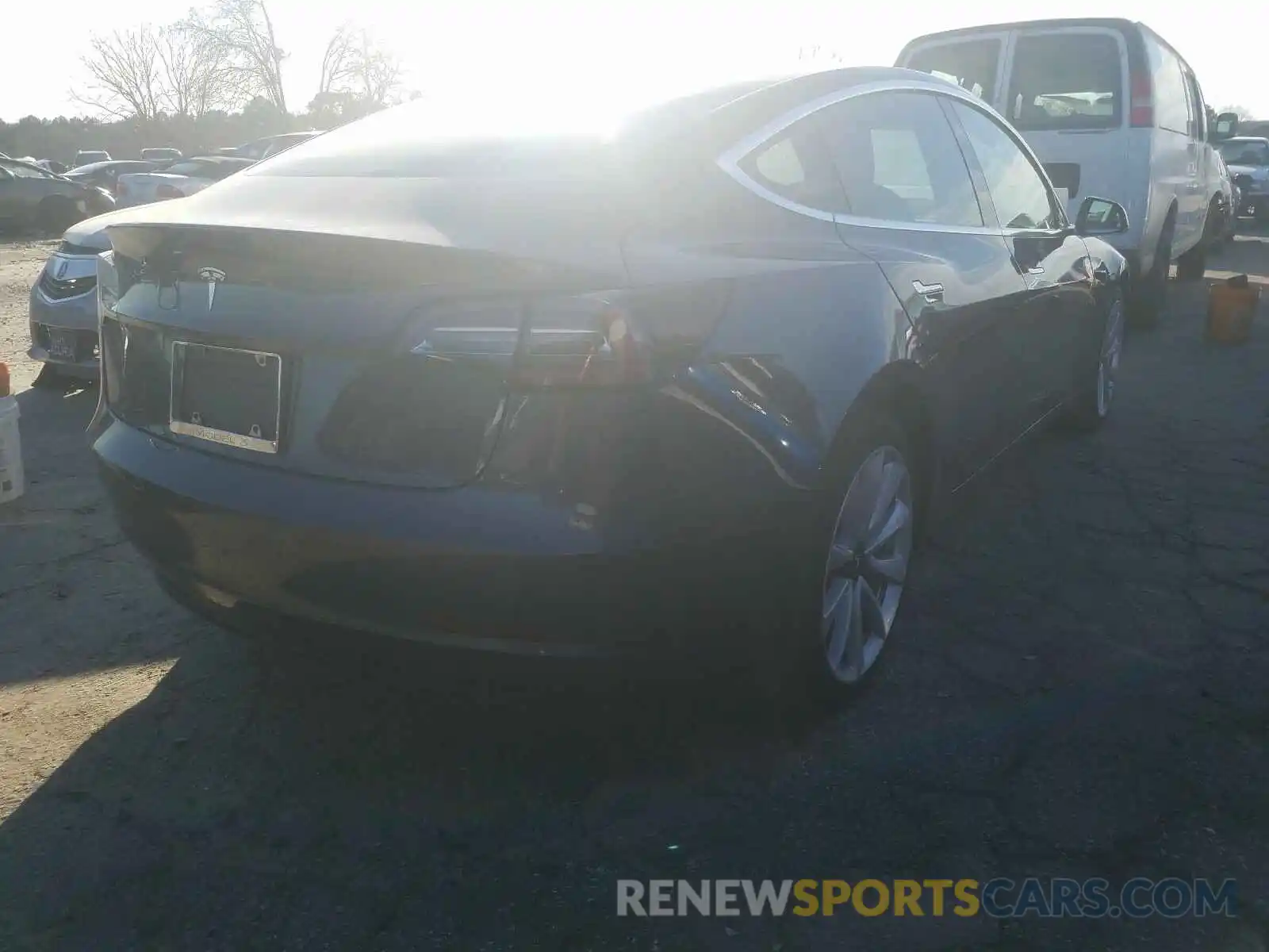 4 Photograph of a damaged car 5YJ3E1EAXKF402005 TESLA MODEL 3 2019