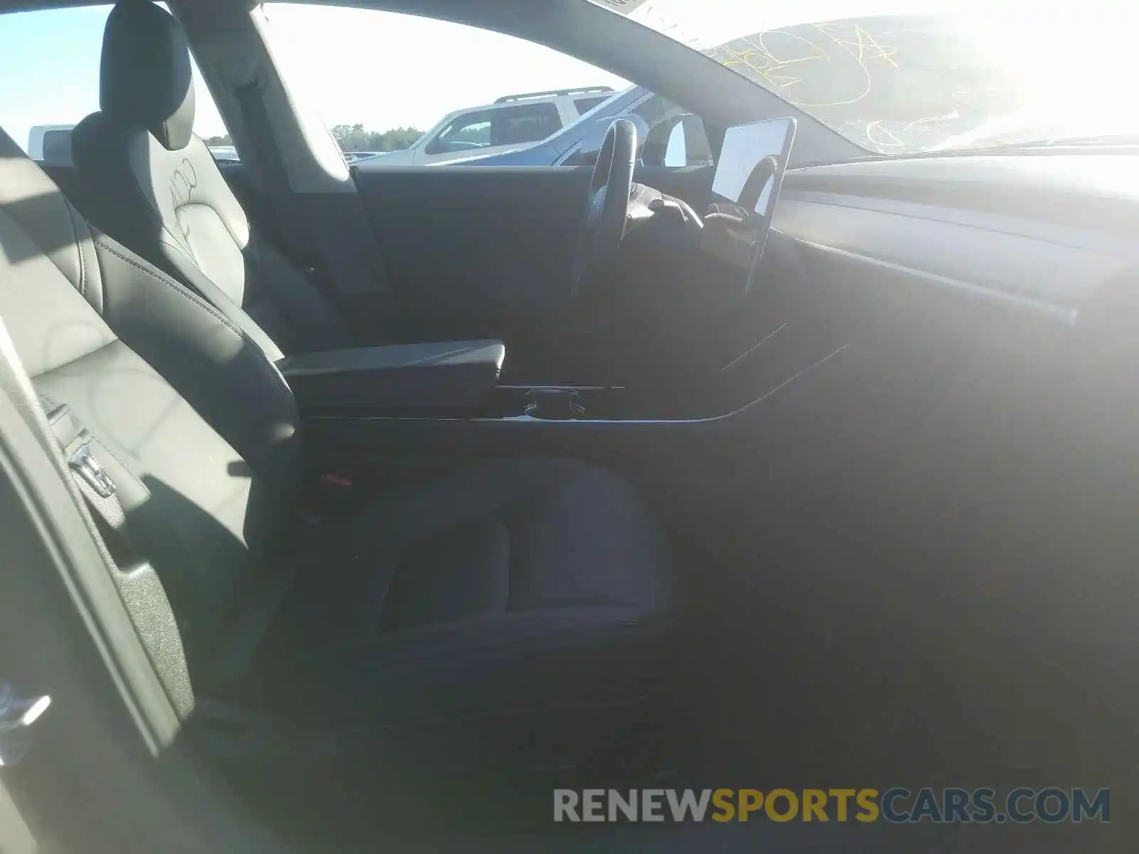 5 Photograph of a damaged car 5YJ3E1EAXKF402005 TESLA MODEL 3 2019