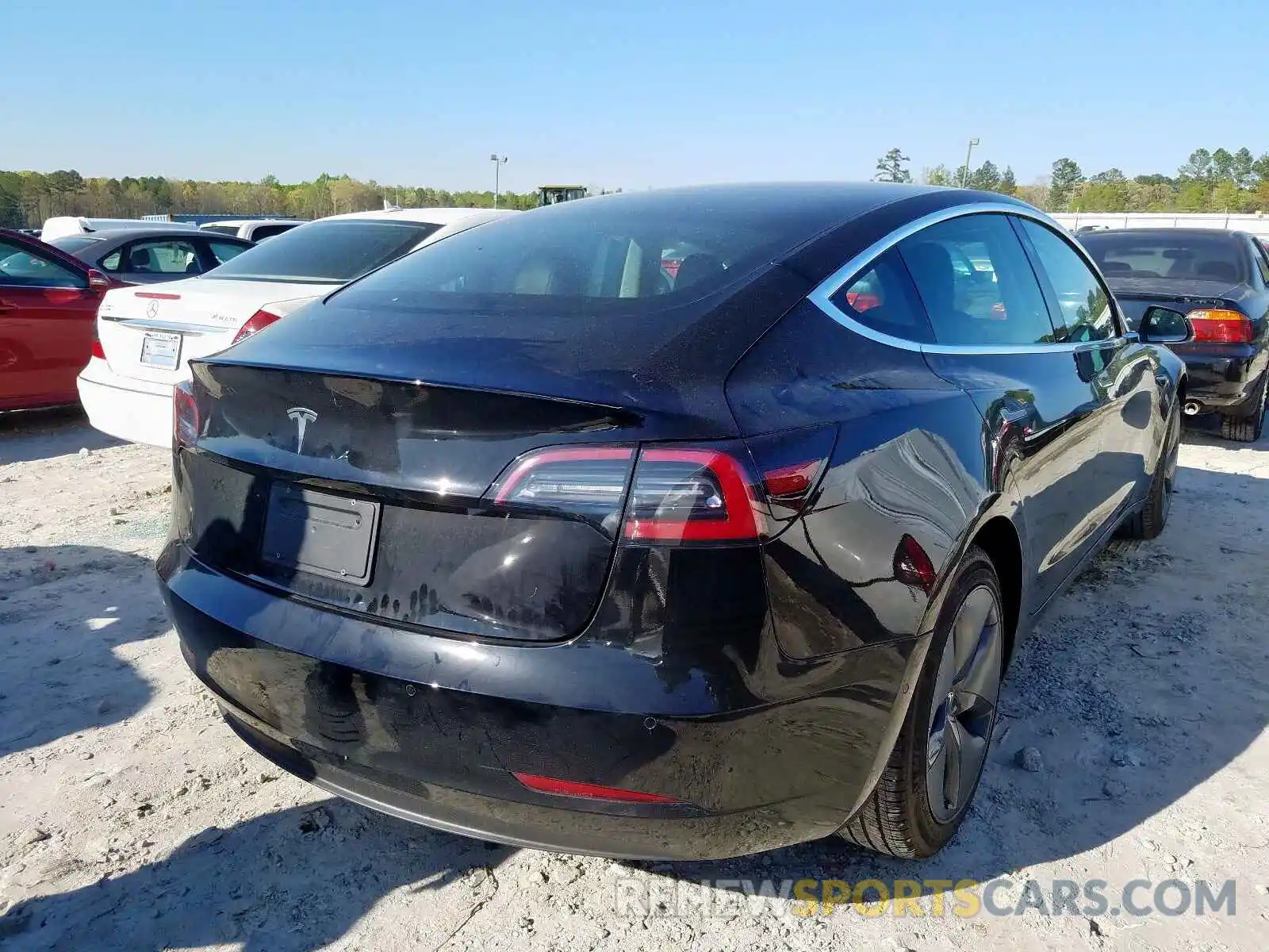 4 Photograph of a damaged car 5YJ3E1EAXKF410251 TESLA MODEL 3 2019