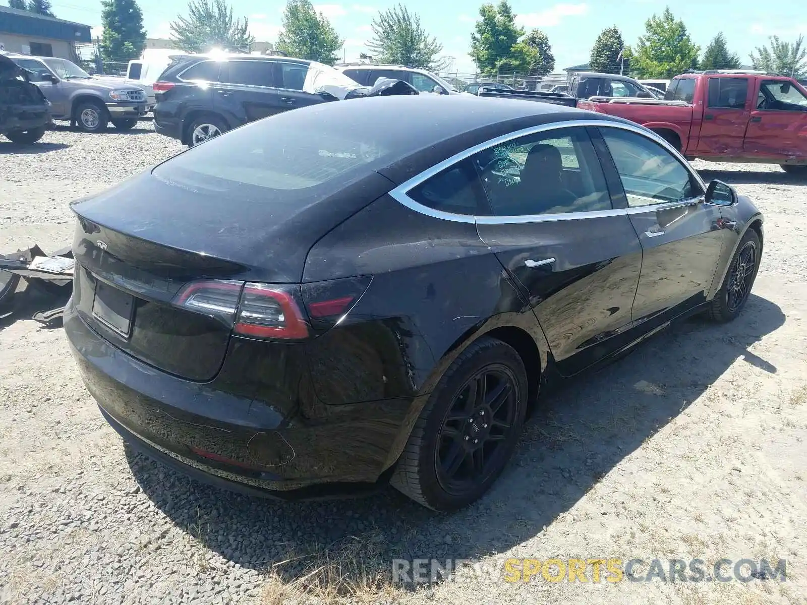 4 Фотография поврежденного автомобиля 5YJ3E1EAXKF410802 TESLA MODEL 3 2019