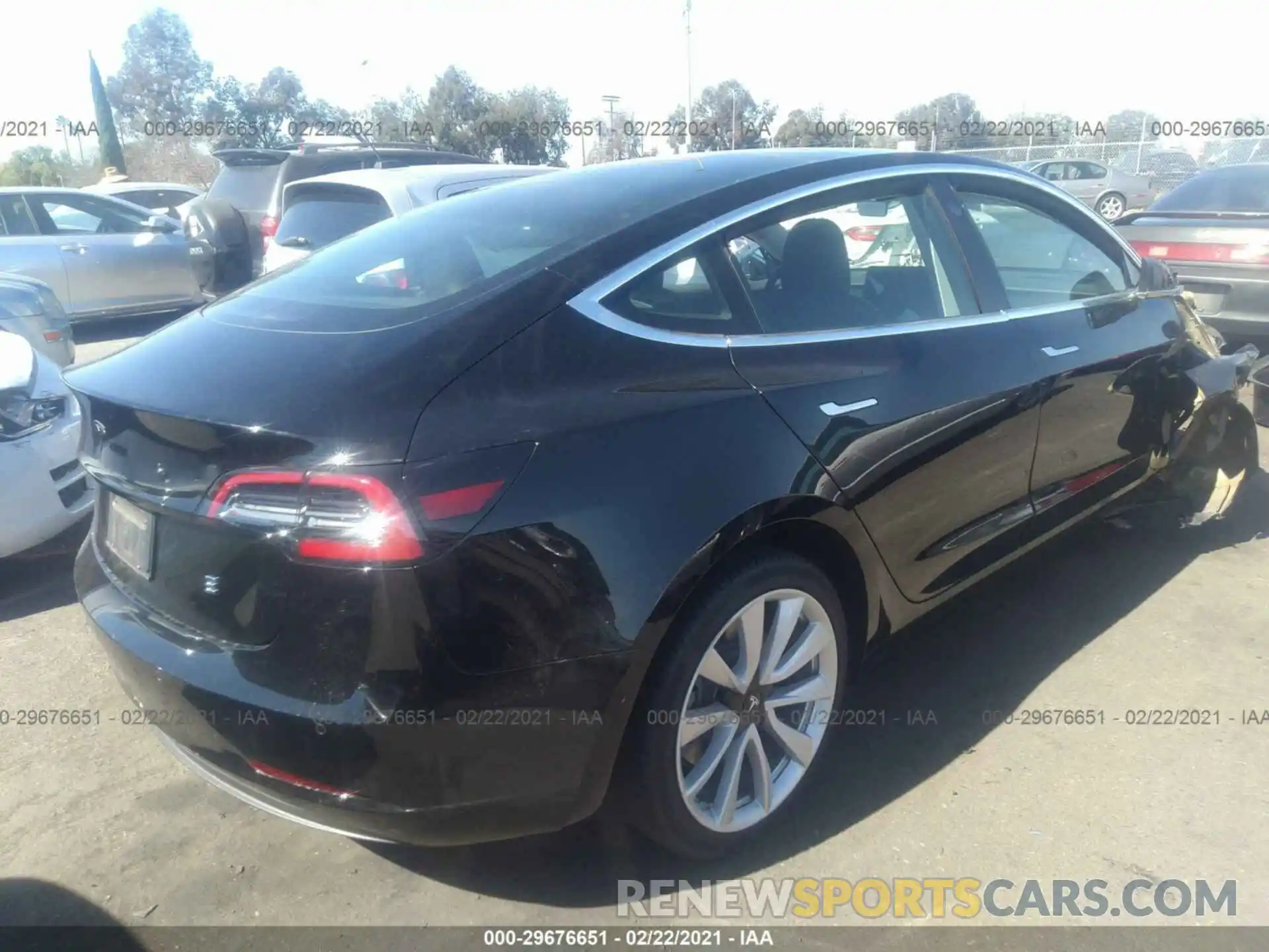 4 Photograph of a damaged car 5YJ3E1EAXKF412551 TESLA MODEL 3 2019