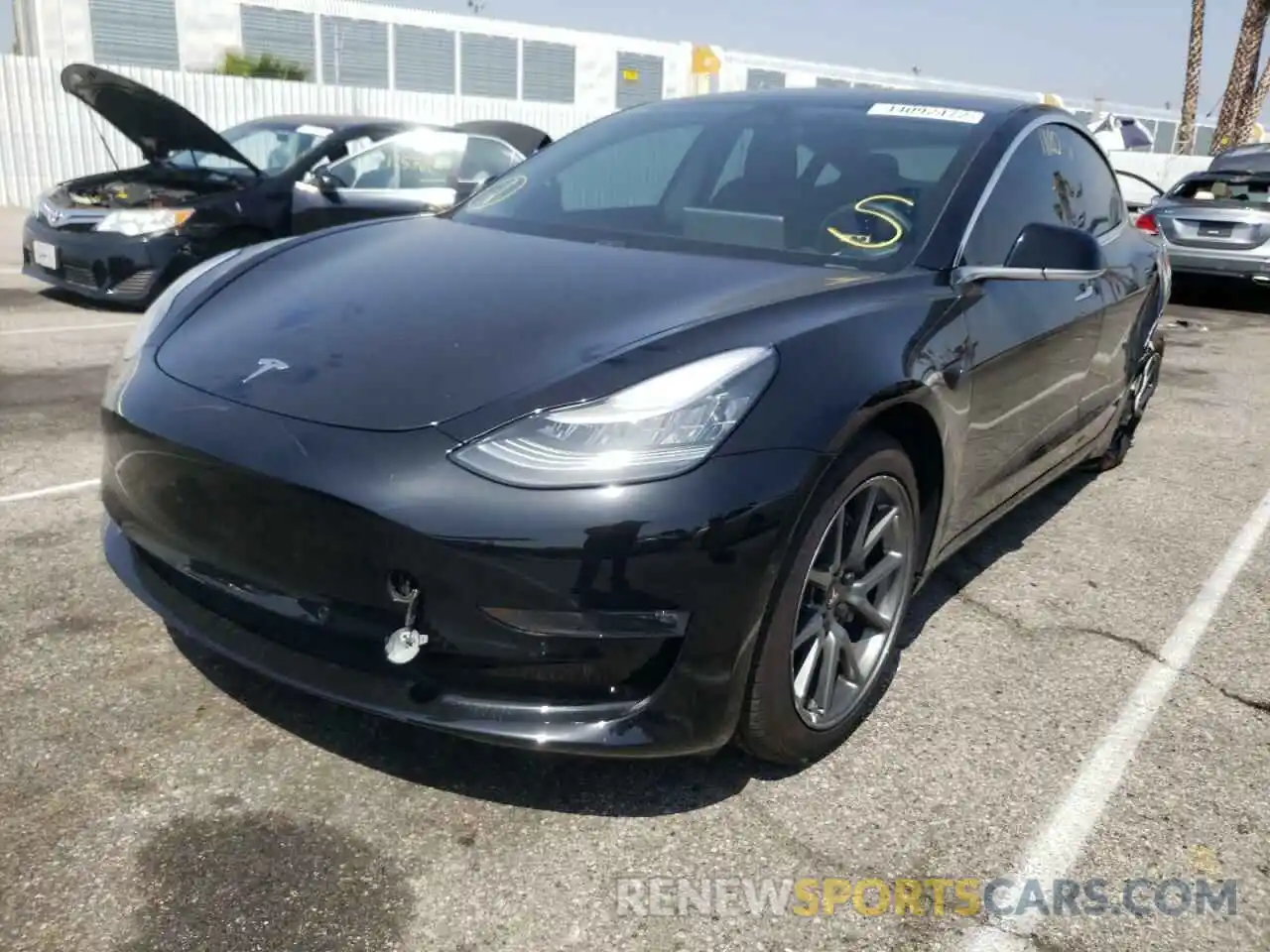 2 Фотография поврежденного автомобиля 5YJ3E1EAXKF424523 TESLA MODEL 3 2019