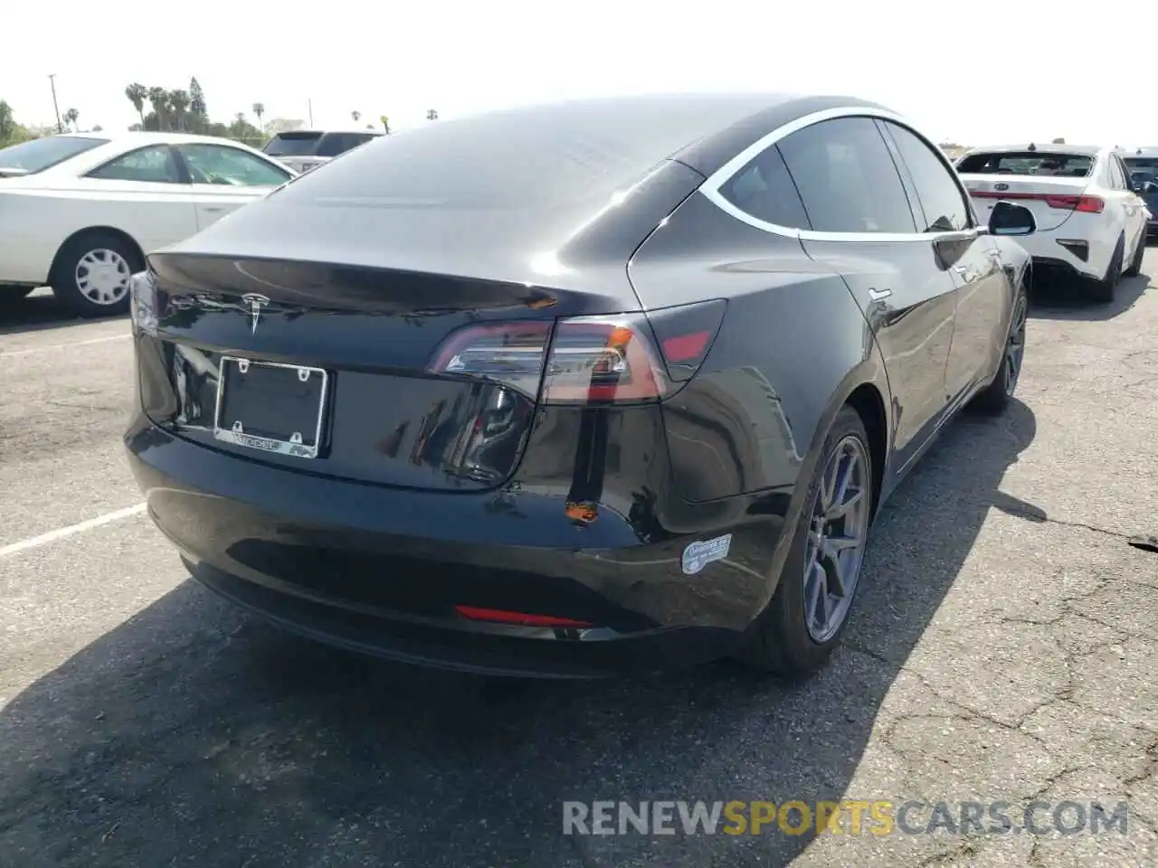 4 Photograph of a damaged car 5YJ3E1EAXKF424523 TESLA MODEL 3 2019