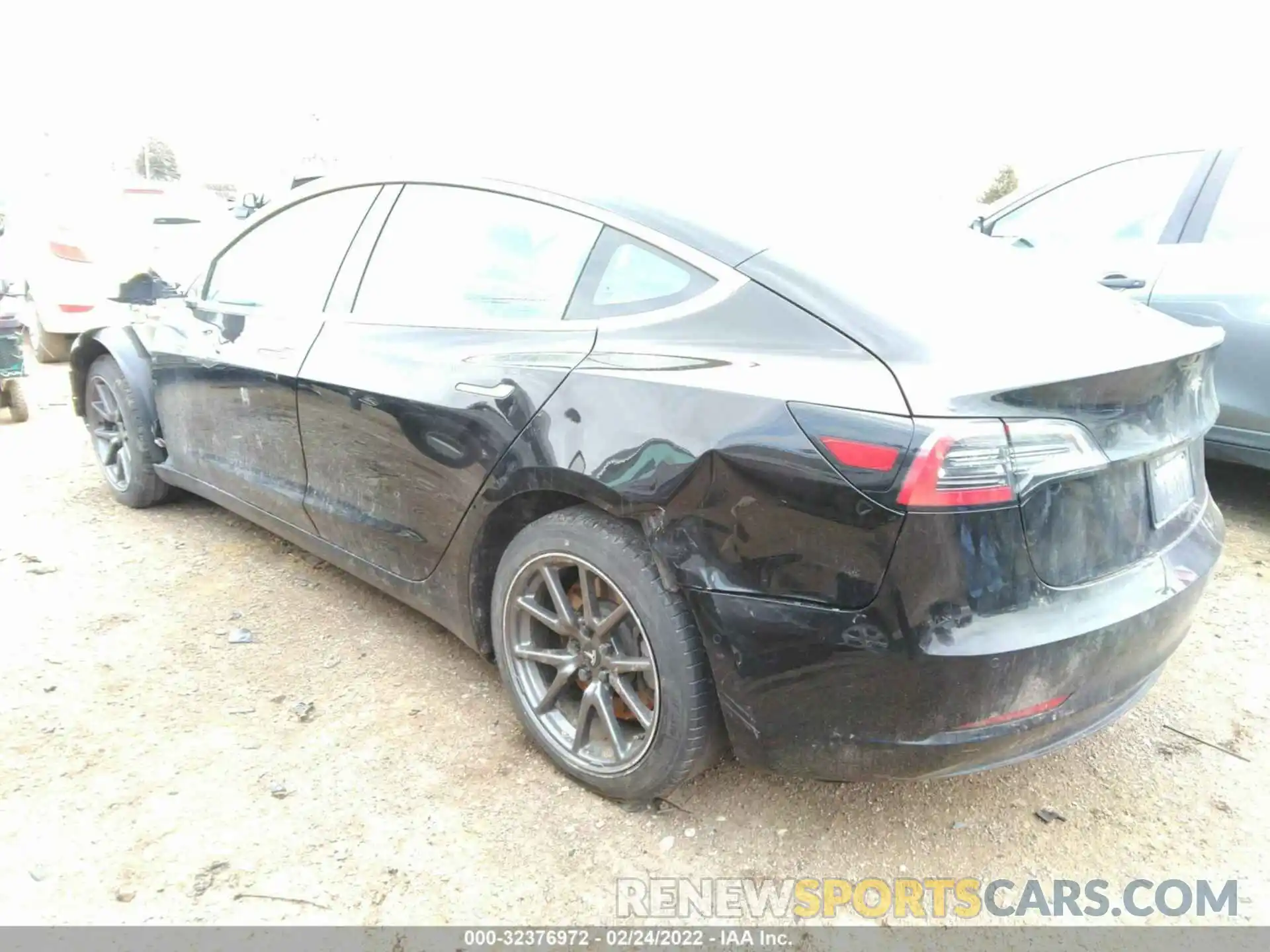 3 Photograph of a damaged car 5YJ3E1EAXKF424649 TESLA MODEL 3 2019