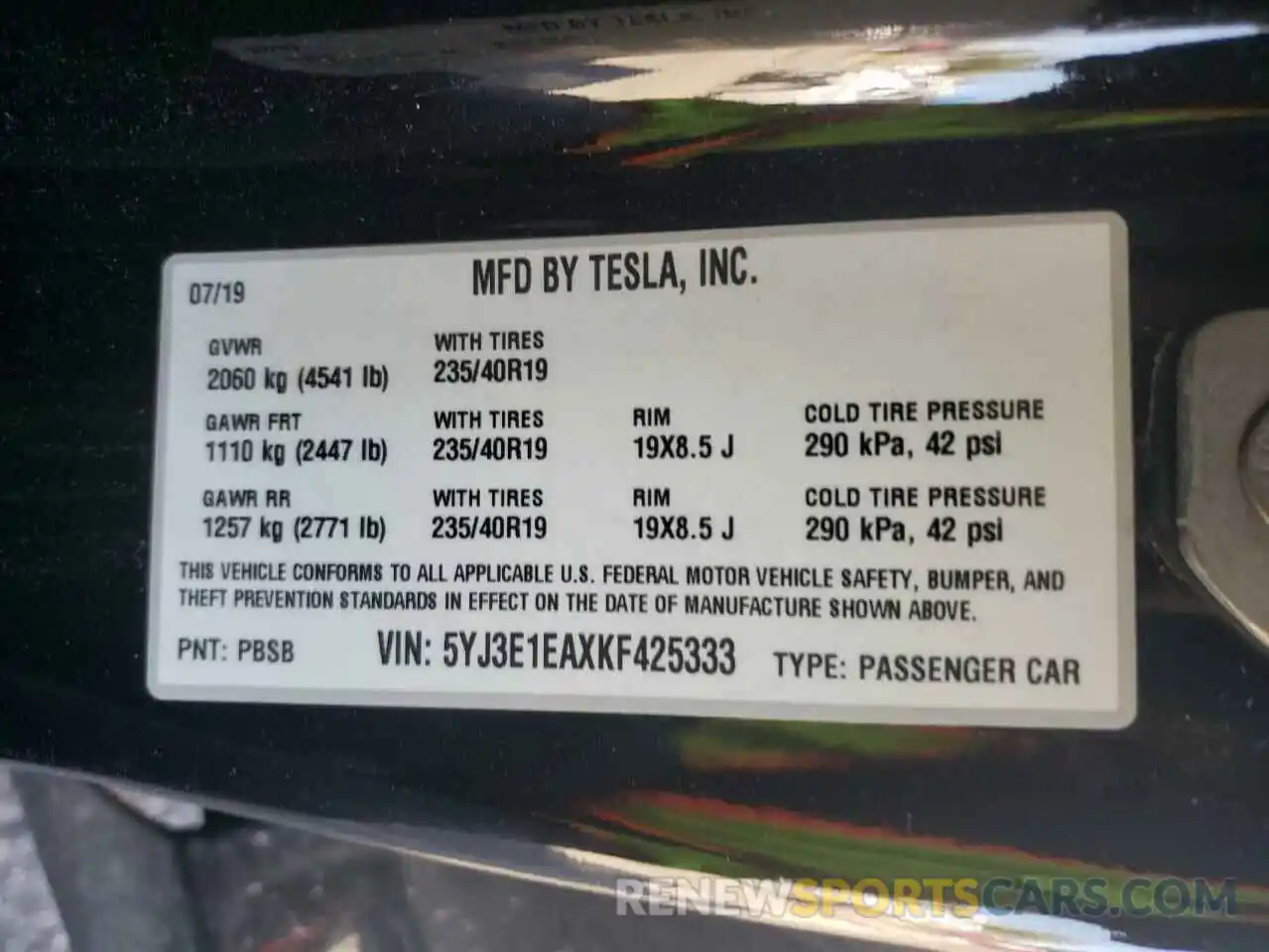 10 Photograph of a damaged car 5YJ3E1EAXKF425333 TESLA MODEL 3 2019