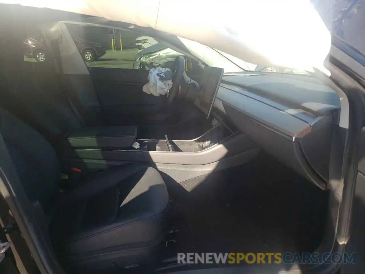 5 Photograph of a damaged car 5YJ3E1EAXKF425333 TESLA MODEL 3 2019