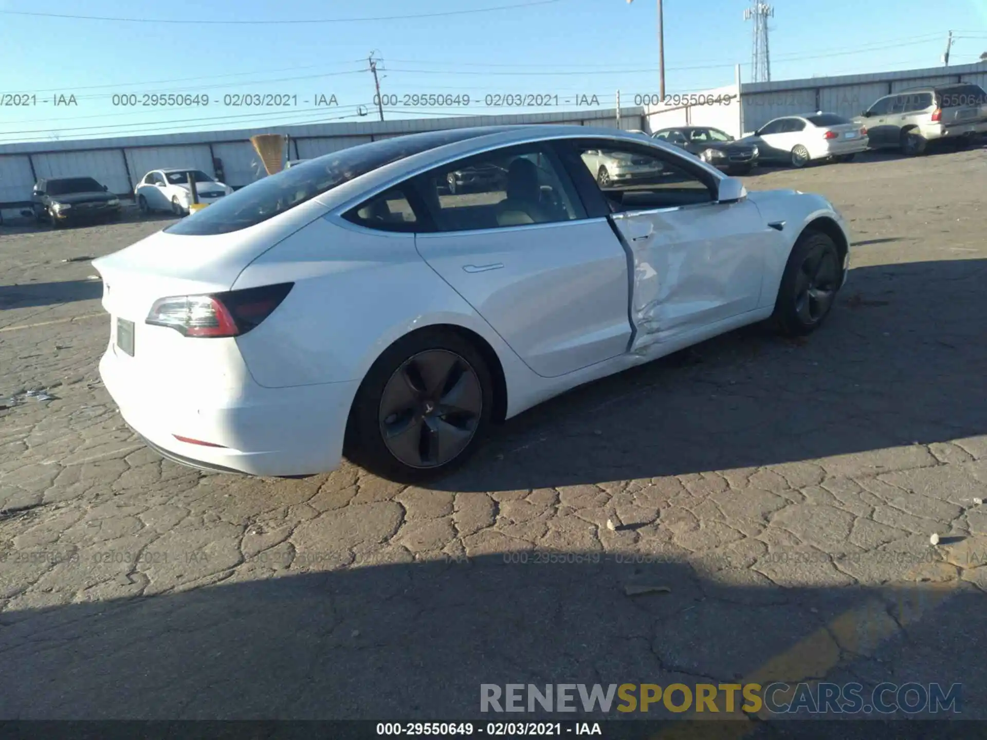 4 Фотография поврежденного автомобиля 5YJ3E1EAXKF427258 TESLA MODEL 3 2019