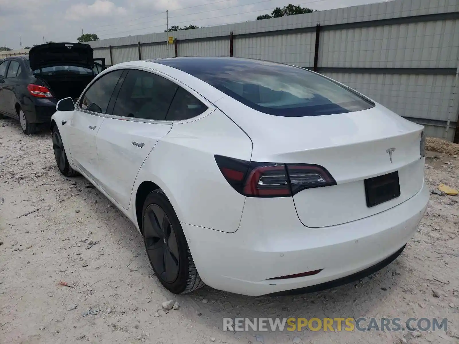 3 Photograph of a damaged car 5YJ3E1EAXKF431942 TESLA MODEL 3 2019