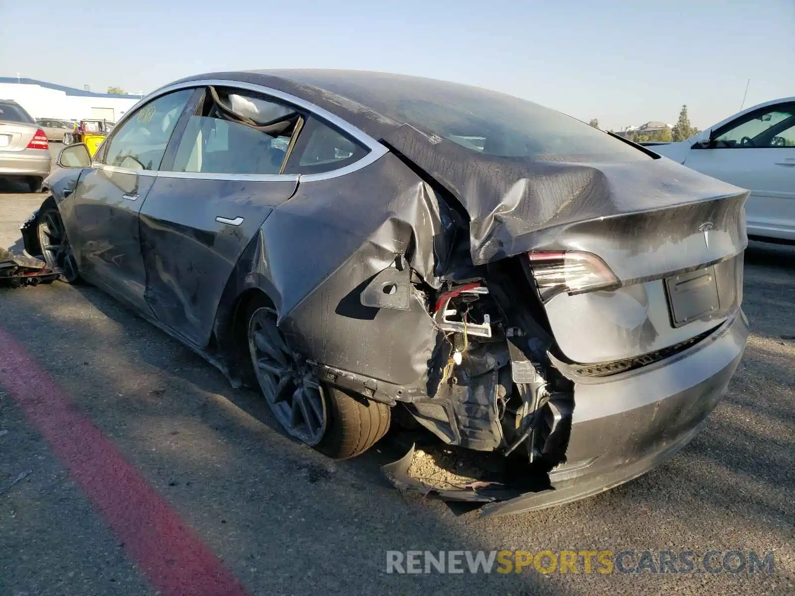 3 Photograph of a damaged car 5YJ3E1EAXKF447445 TESLA MODEL 3 2019