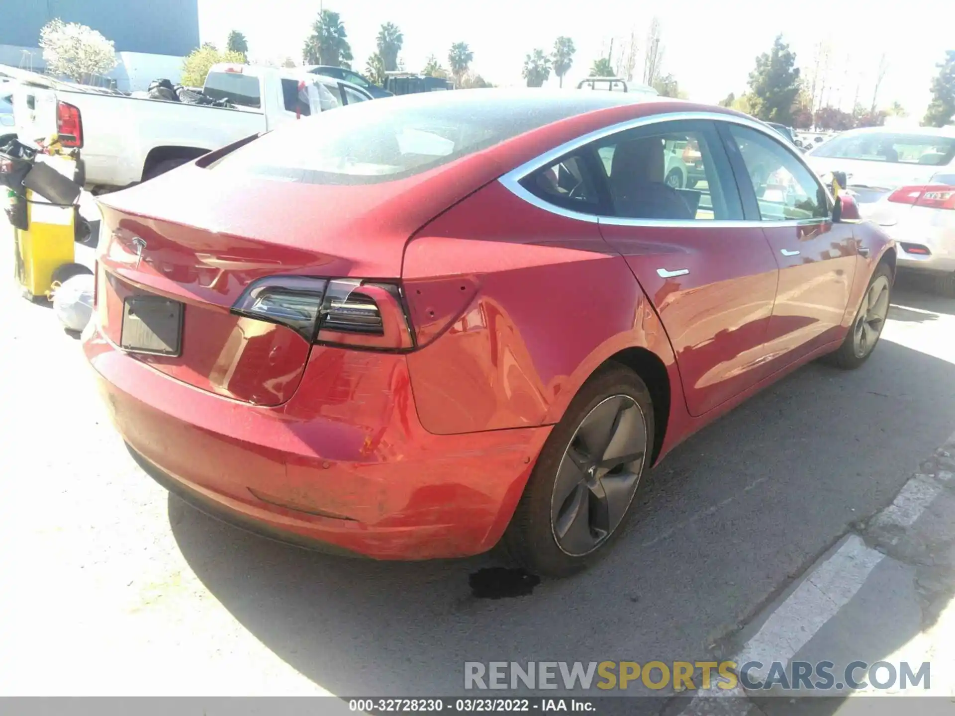 4 Фотография поврежденного автомобиля 5YJ3E1EAXKF464035 TESLA MODEL 3 2019