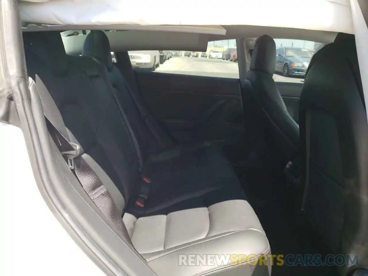 6 Photograph of a damaged car 5YJ3E1EAXKF476587 TESLA MODEL 3 2019