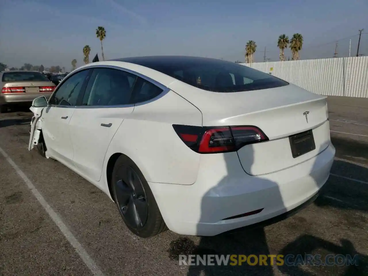 3 Photograph of a damaged car 5YJ3E1EAXKF482552 TESLA MODEL 3 2019