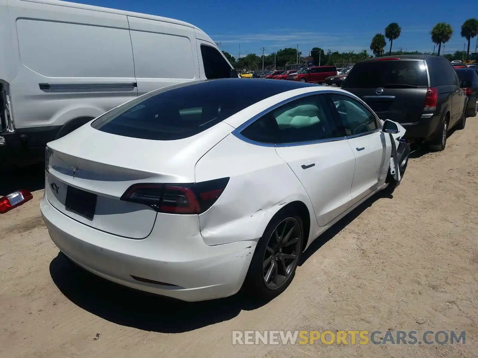 4 Photograph of a damaged car 5YJ3E1EAXKF484558 TESLA MODEL 3 2019