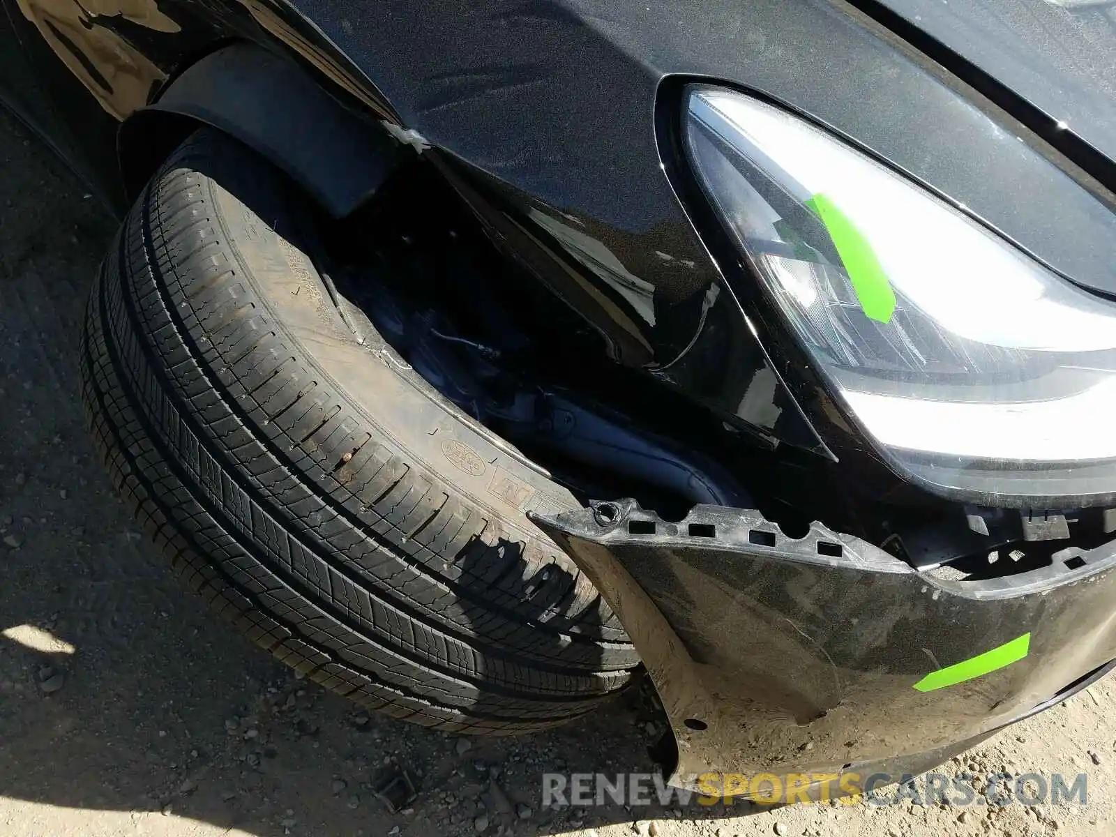 9 Photograph of a damaged car 5YJ3E1EAXKF485757 TESLA MODEL 3 2019