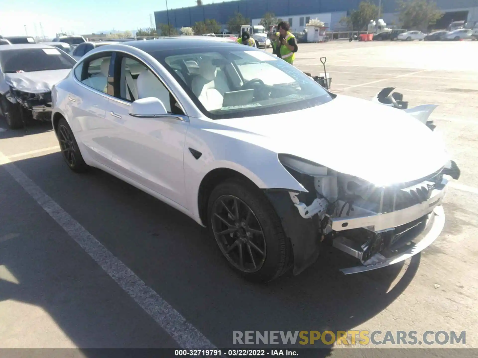 1 Photograph of a damaged car 5YJ3E1EAXKF486617 TESLA MODEL 3 2019