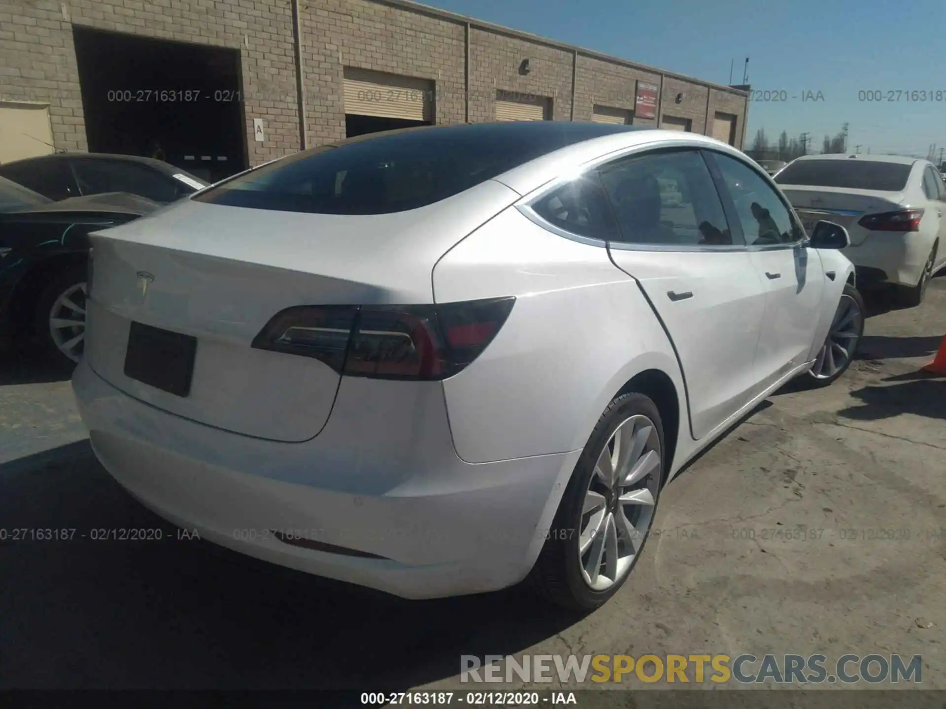 4 Photograph of a damaged car 5YJ3E1EAXKF508101 TESLA MODEL 3 2019