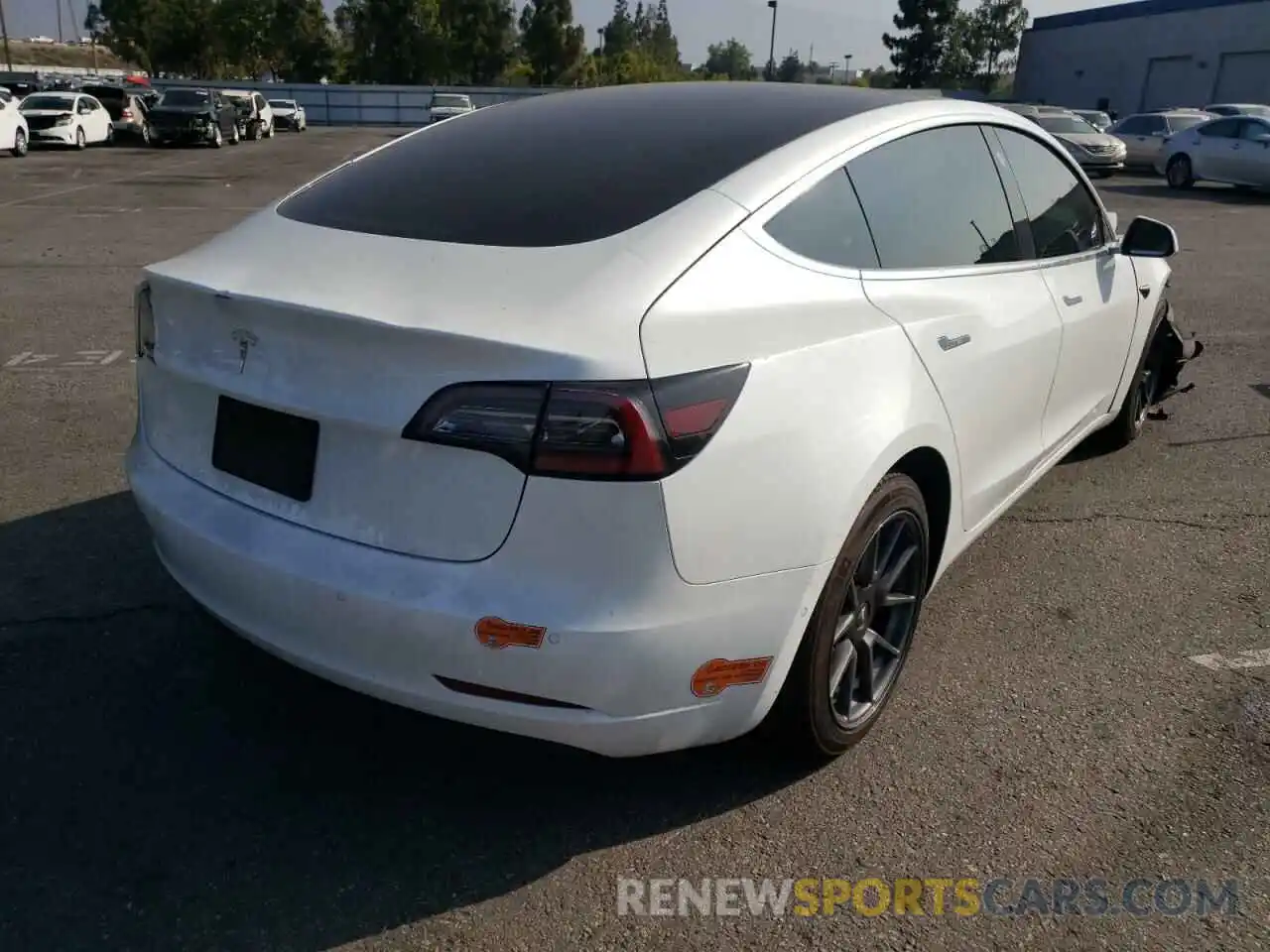 4 Фотография поврежденного автомобиля 5YJ3E1EAXKF509264 TESLA MODEL 3 2019