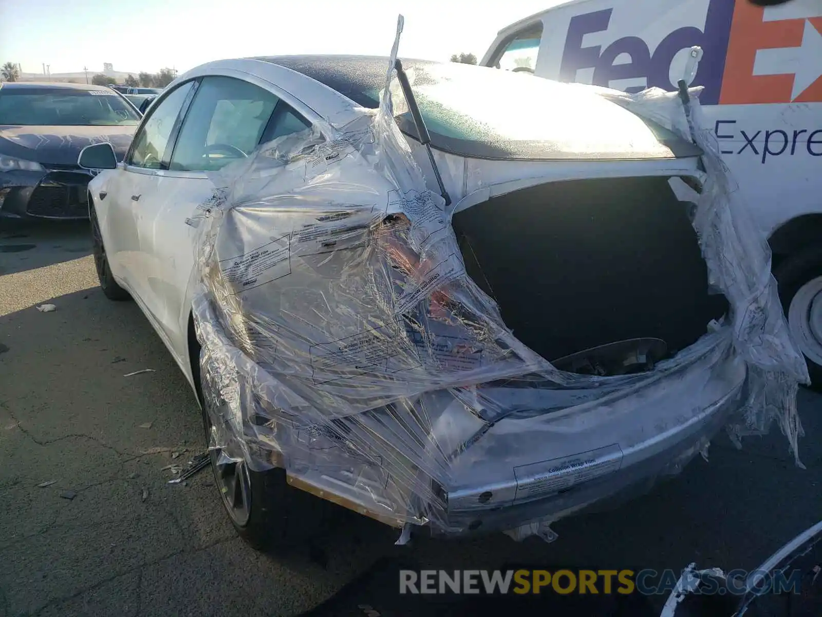 3 Photograph of a damaged car 5YJ3E1EAXXF401629 TESLA MODEL 3 2019