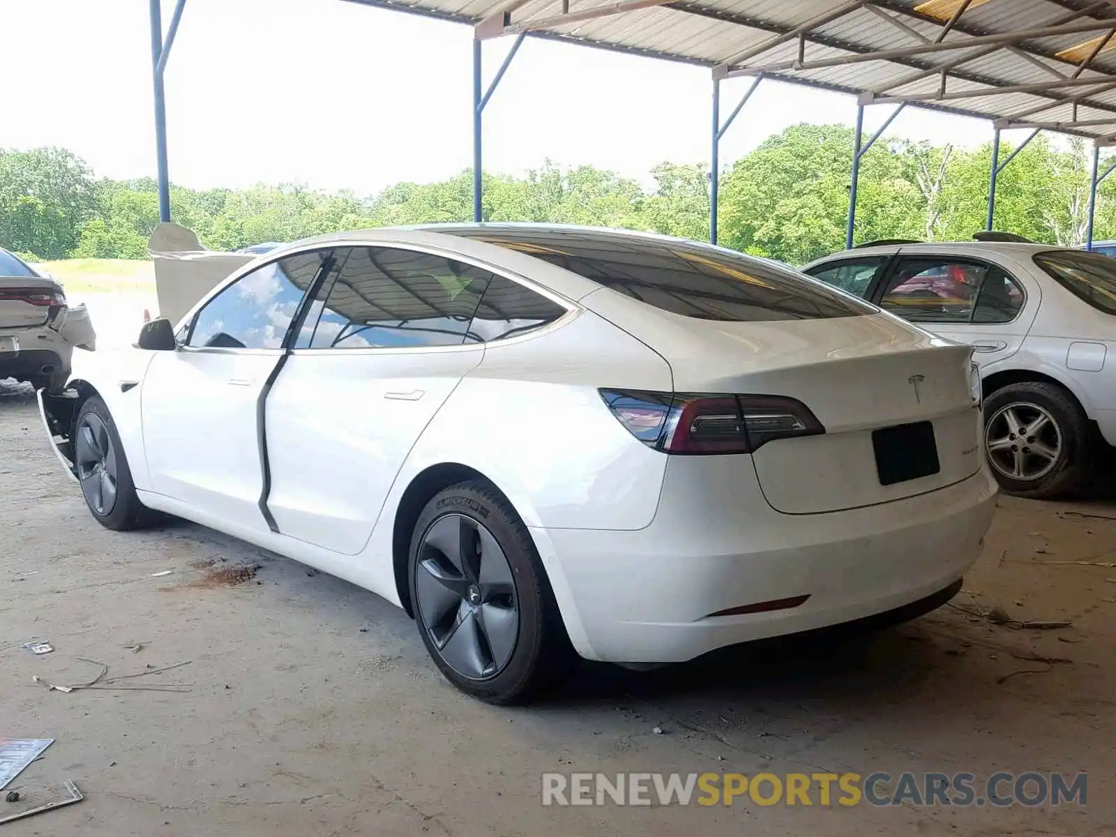 3 Photograph of a damaged car 5YJ3E1EB0KF193799 TESLA MODEL 3 2019