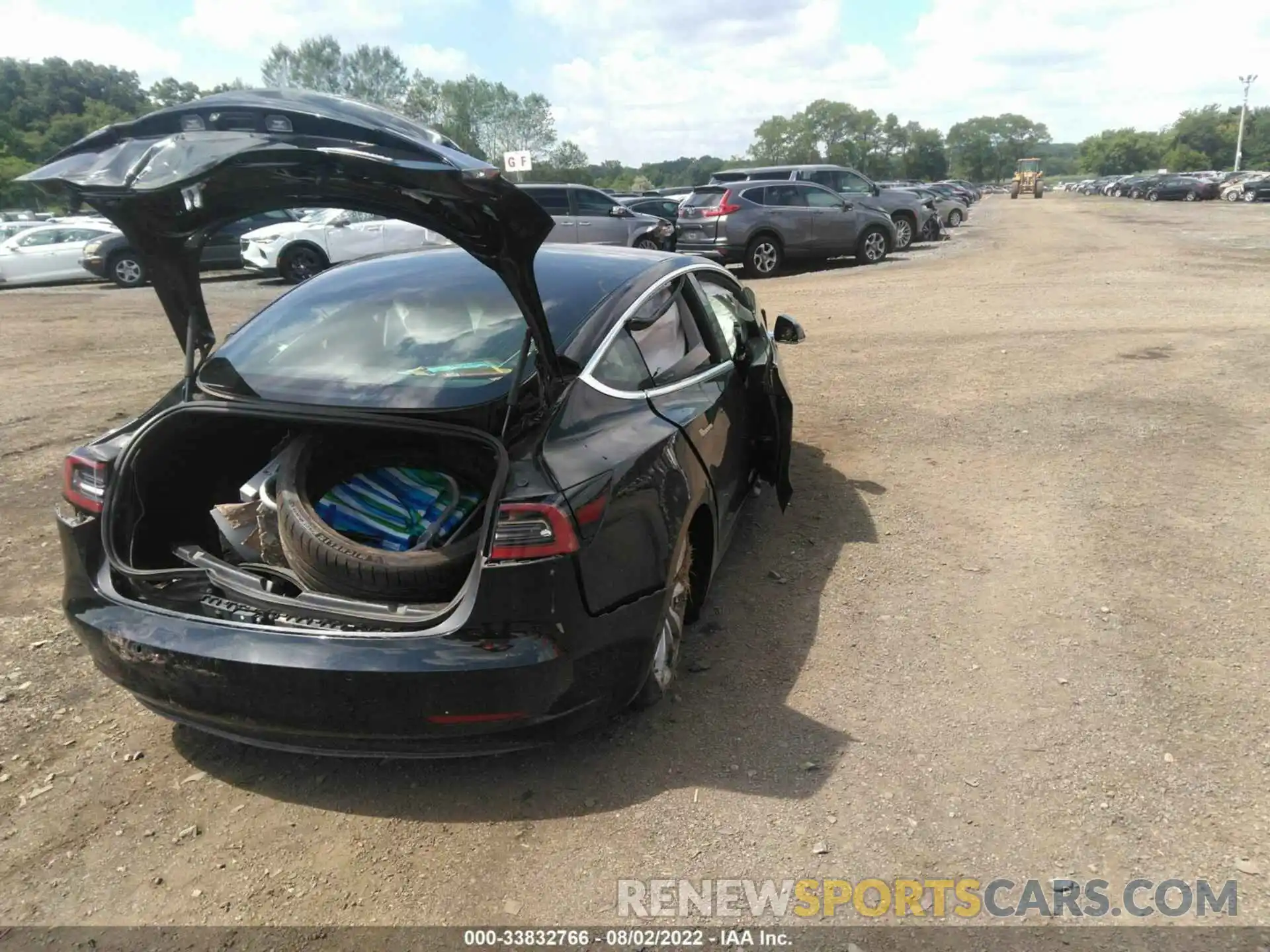 4 Photograph of a damaged car 5YJ3E1EB0KF231001 TESLA MODEL 3 2019