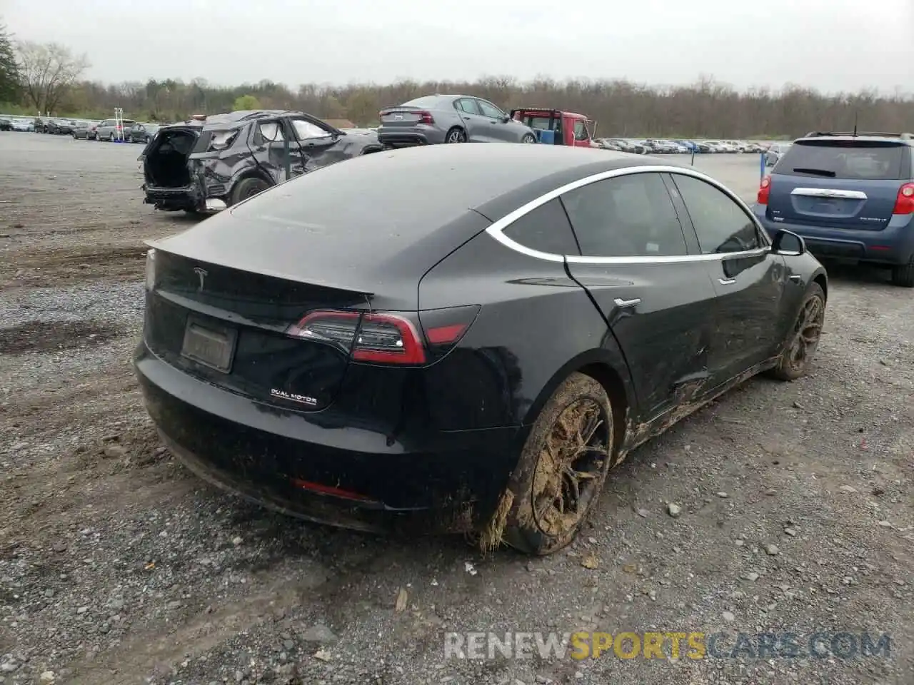 4 Фотография поврежденного автомобиля 5YJ3E1EB0KF231645 TESLA MODEL 3 2019