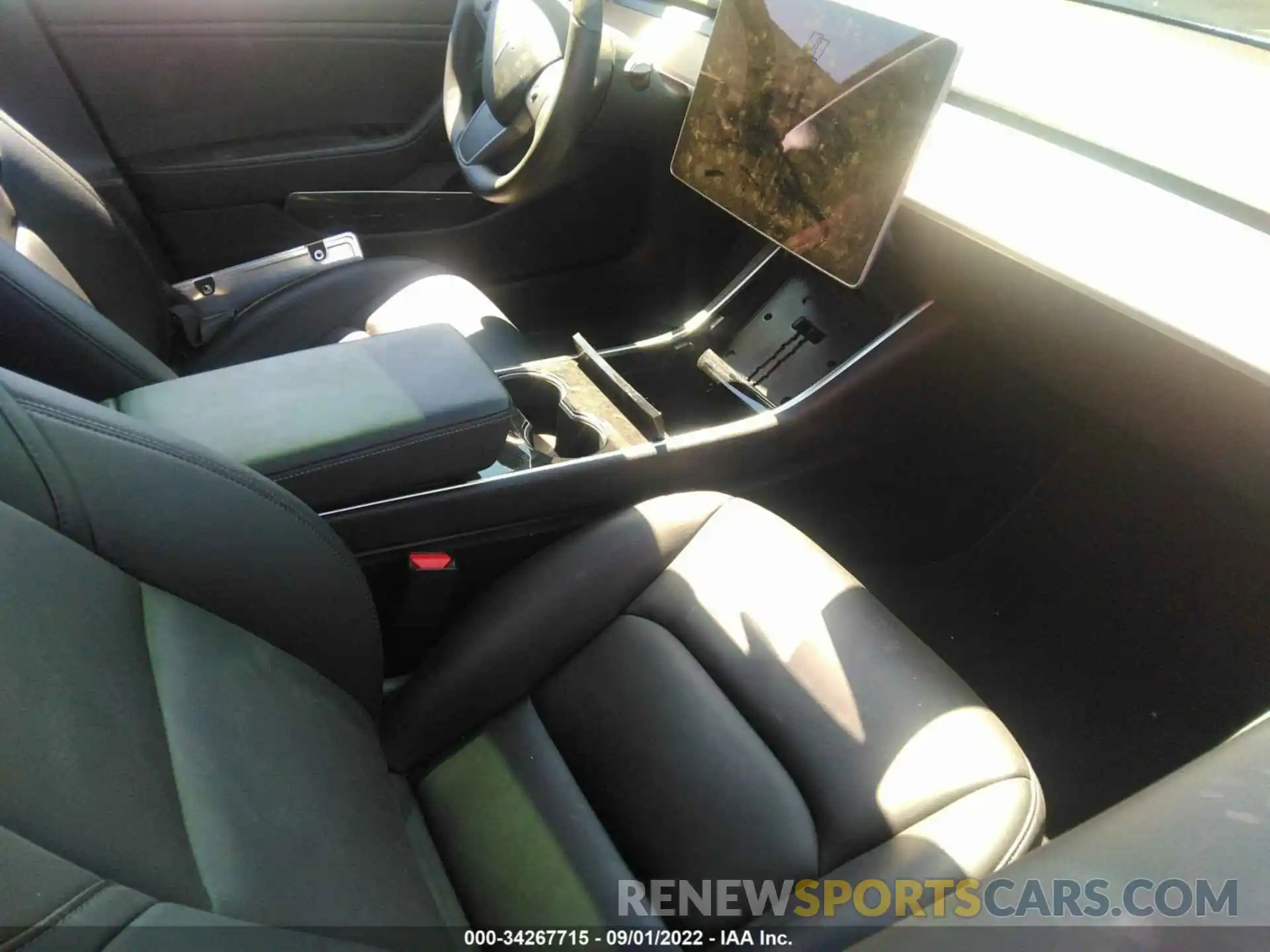 5 Photograph of a damaged car 5YJ3E1EB0KF364986 TESLA MODEL 3 2019