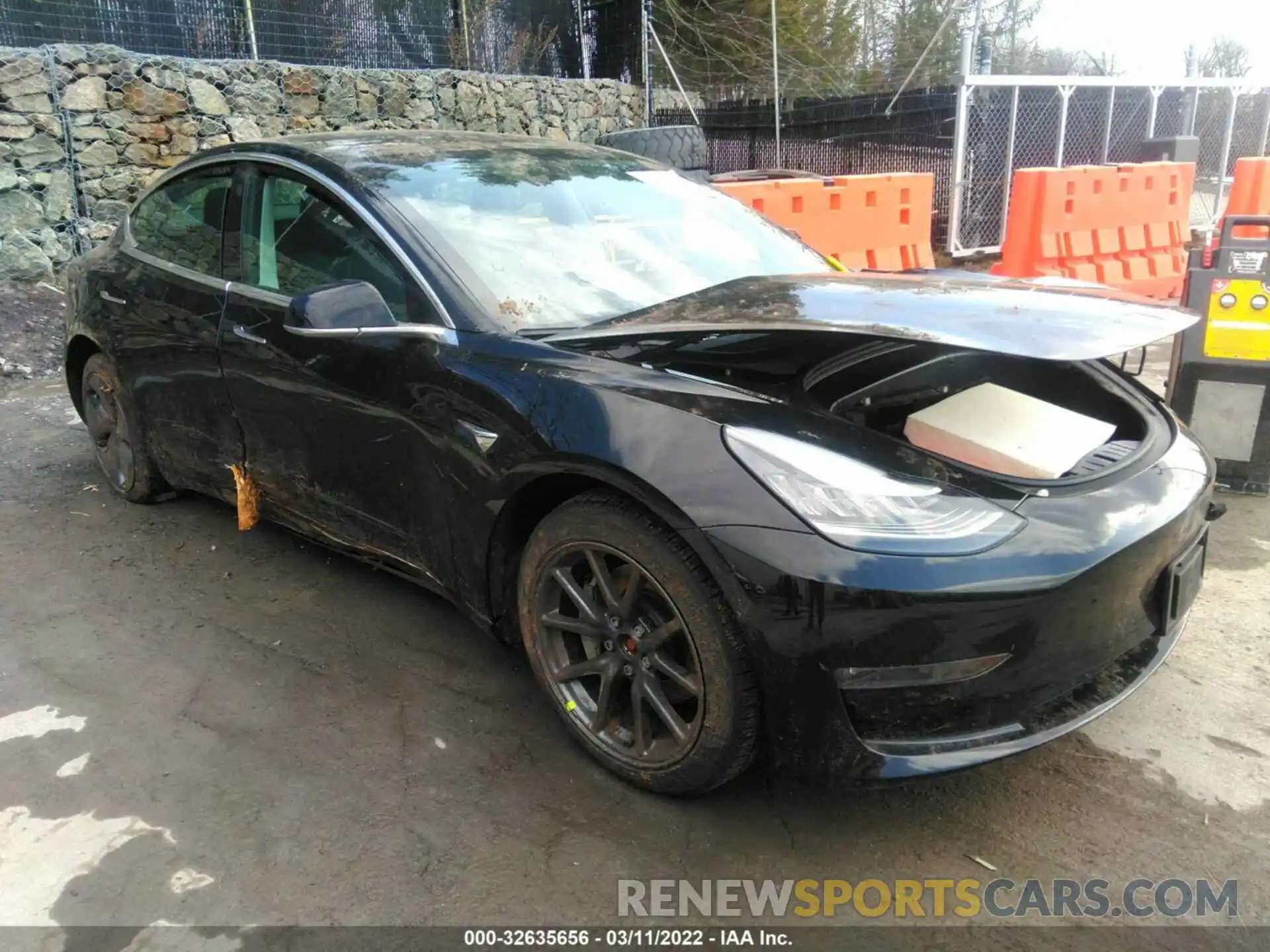 1 Фотография поврежденного автомобиля 5YJ3E1EB0KF384333 TESLA MODEL 3 2019