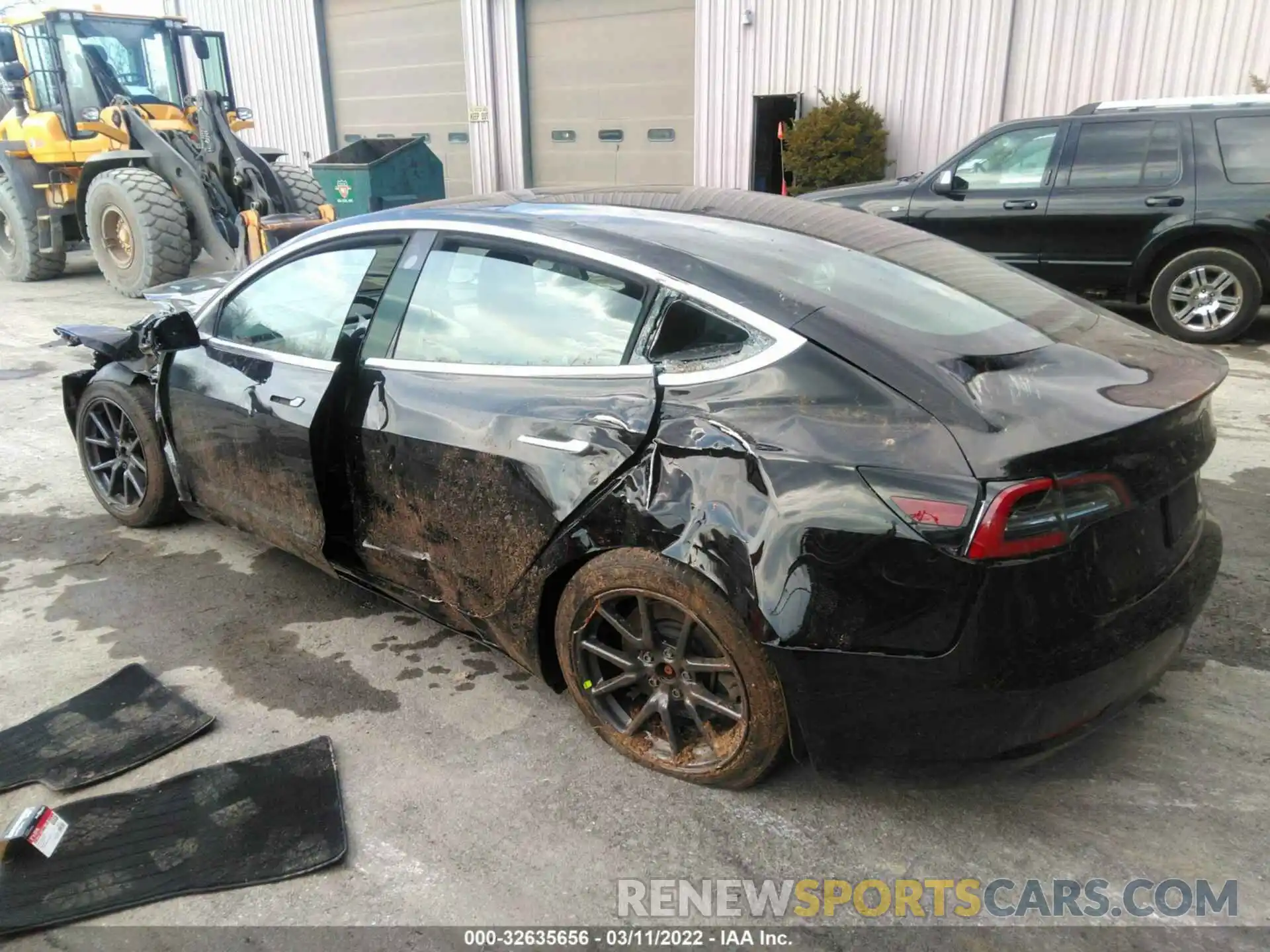 3 Photograph of a damaged car 5YJ3E1EB0KF384333 TESLA MODEL 3 2019