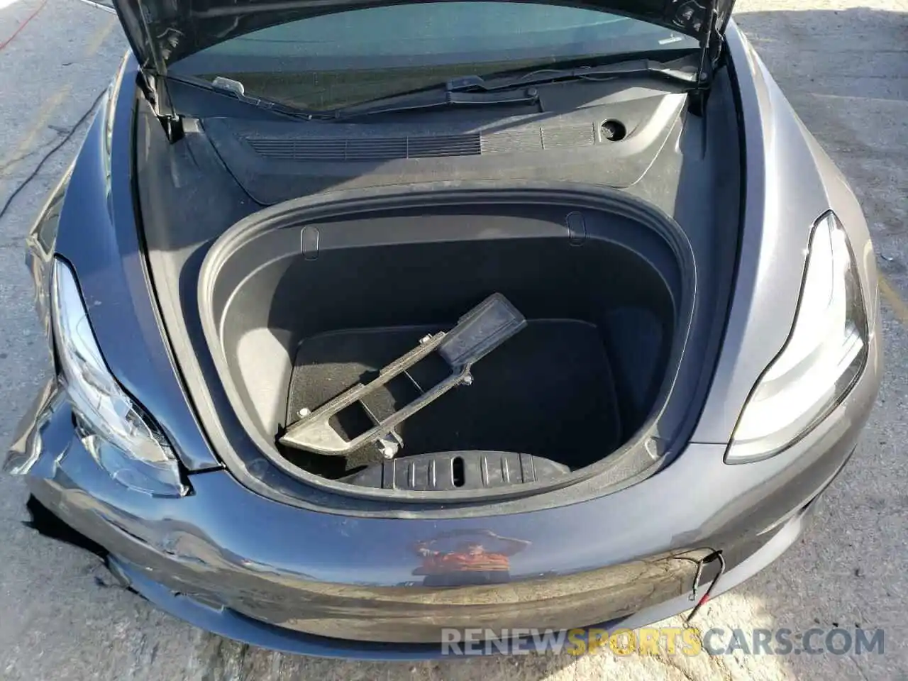 11 Photograph of a damaged car 5YJ3E1EB0KF389550 TESLA MODEL 3 2019