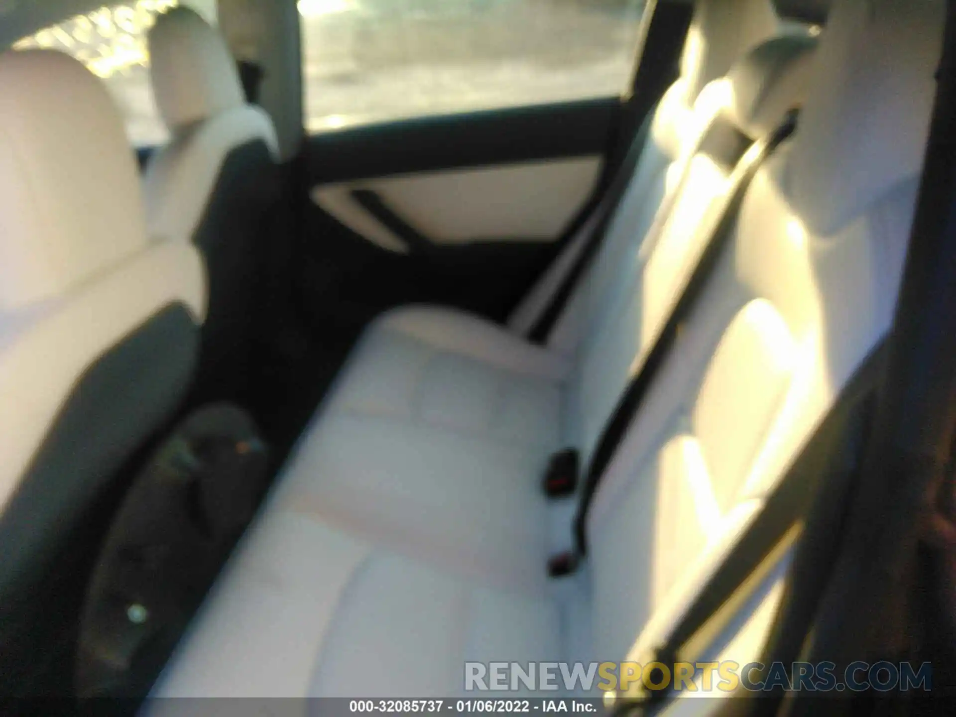 8 Photograph of a damaged car 5YJ3E1EB0KF390553 TESLA MODEL 3 2019