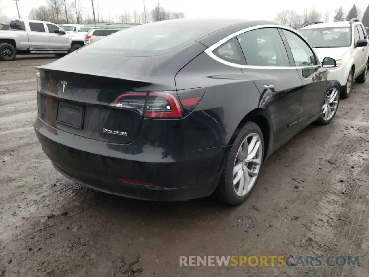 4 Photograph of a damaged car 5YJ3E1EB0KF415273 TESLA MODEL 3 2019