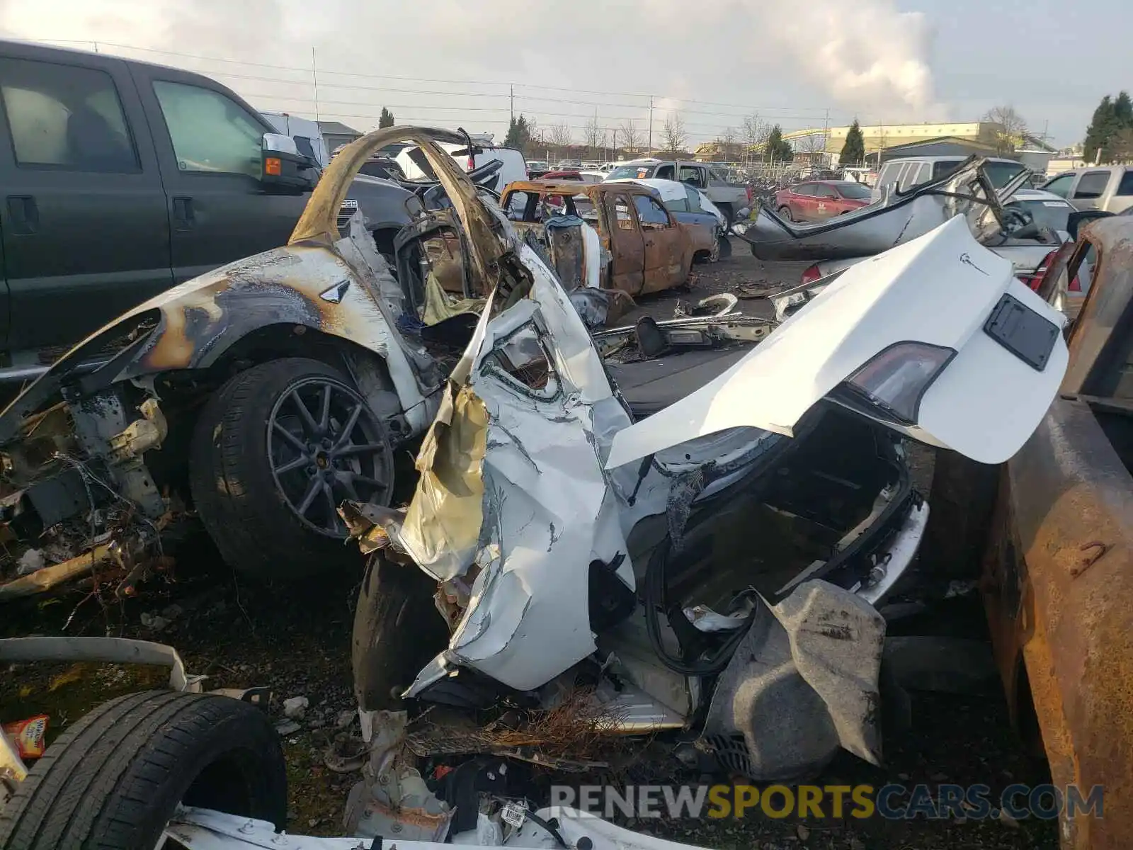 3 Photograph of a damaged car 5YJ3E1EB0KF433417 TESLA MODEL 3 2019