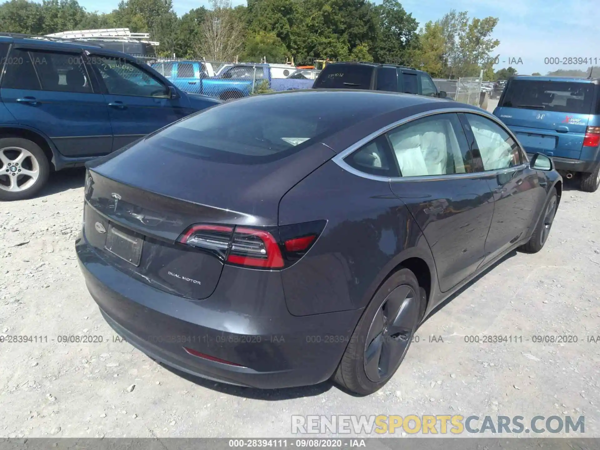 4 Photograph of a damaged car 5YJ3E1EB0KF441937 TESLA MODEL 3 2019