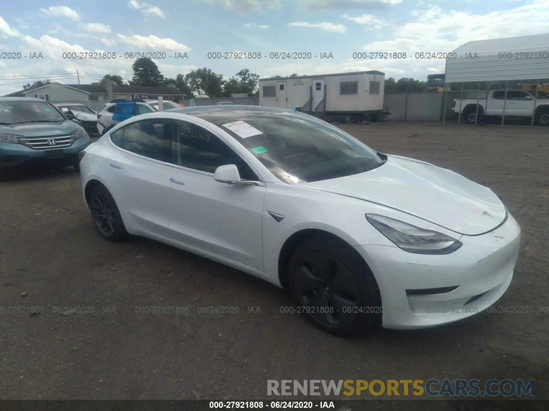 1 Photograph of a damaged car 5YJ3E1EB0KF493200 TESLA MODEL 3 2019