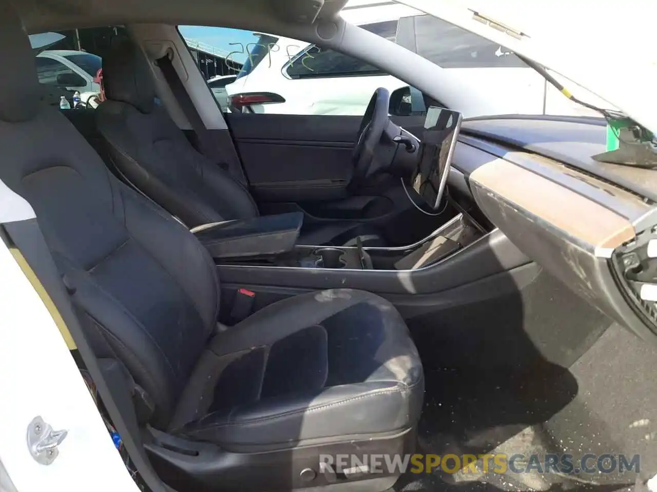 5 Photograph of a damaged car 5YJ3E1EB0KF510528 TESLA MODEL 3 2019