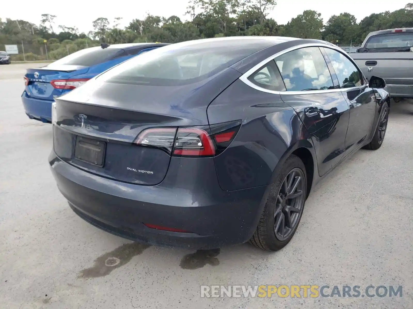 4 Photograph of a damaged car 5YJ3E1EB0KF520766 TESLA MODEL 3 2019