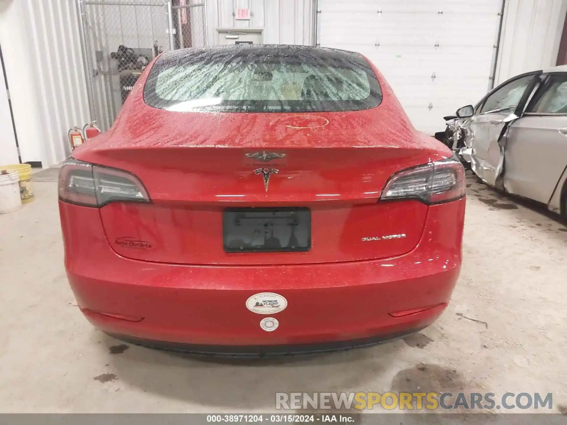 17 Photograph of a damaged car 5YJ3E1EB1KF194508 TESLA MODEL 3 2019