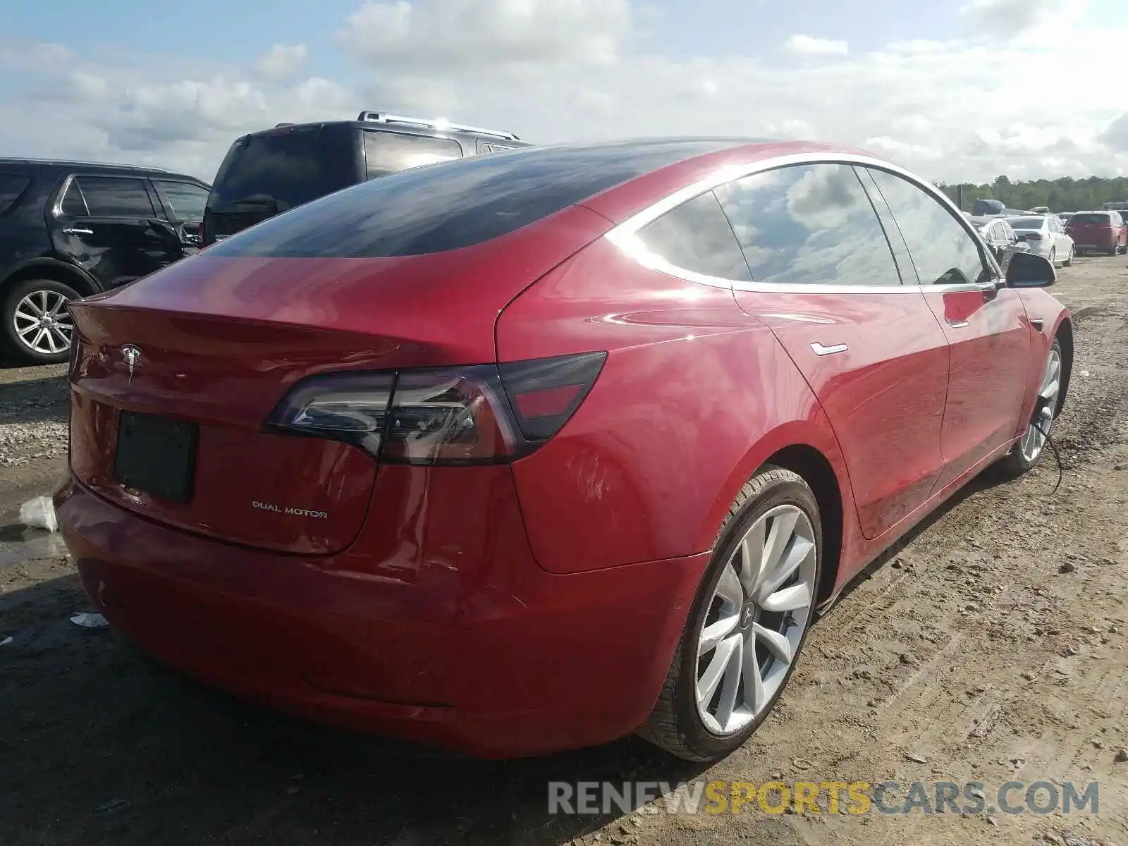 4 Photograph of a damaged car 5YJ3E1EB1KF194539 TESLA MODEL 3 2019